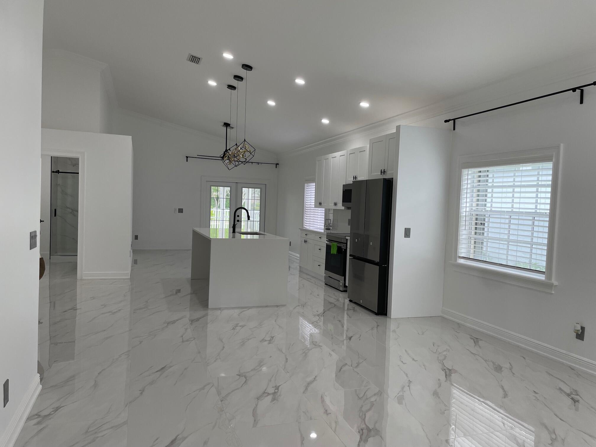 6264 Lansdowne Circle