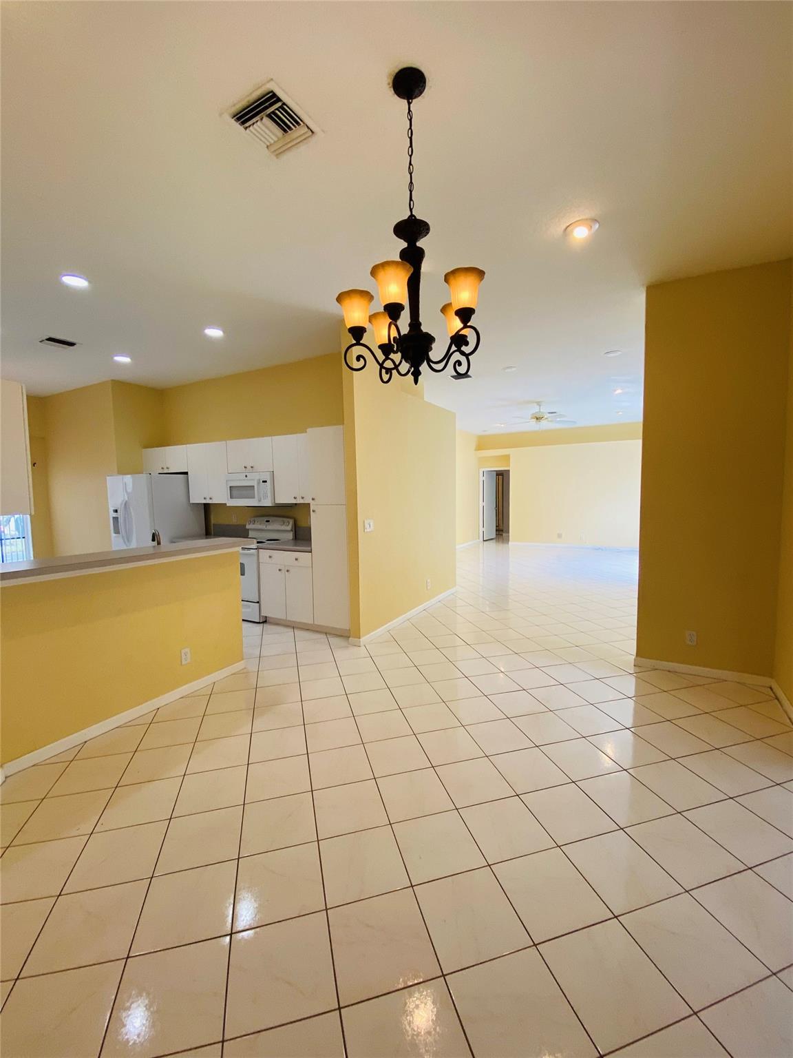 Palm Aire Oaks Course Est - Residential Lease