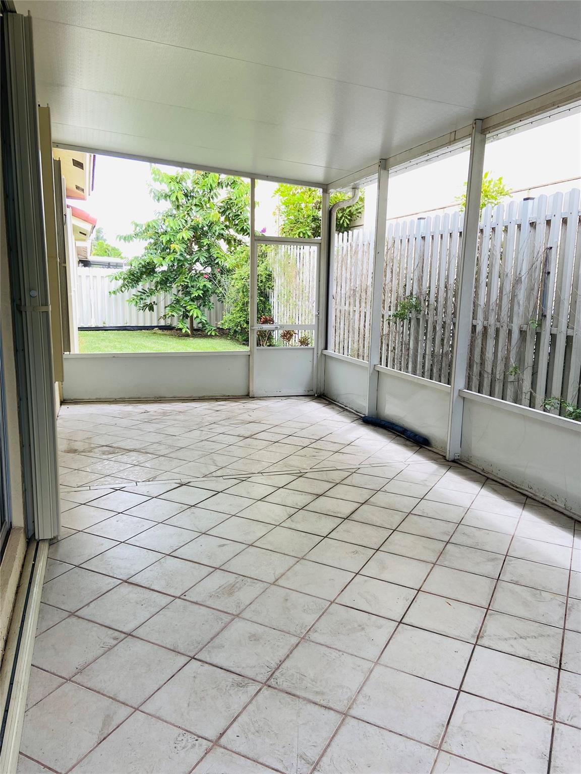 Palm Aire Oaks Course Est - Residential Lease