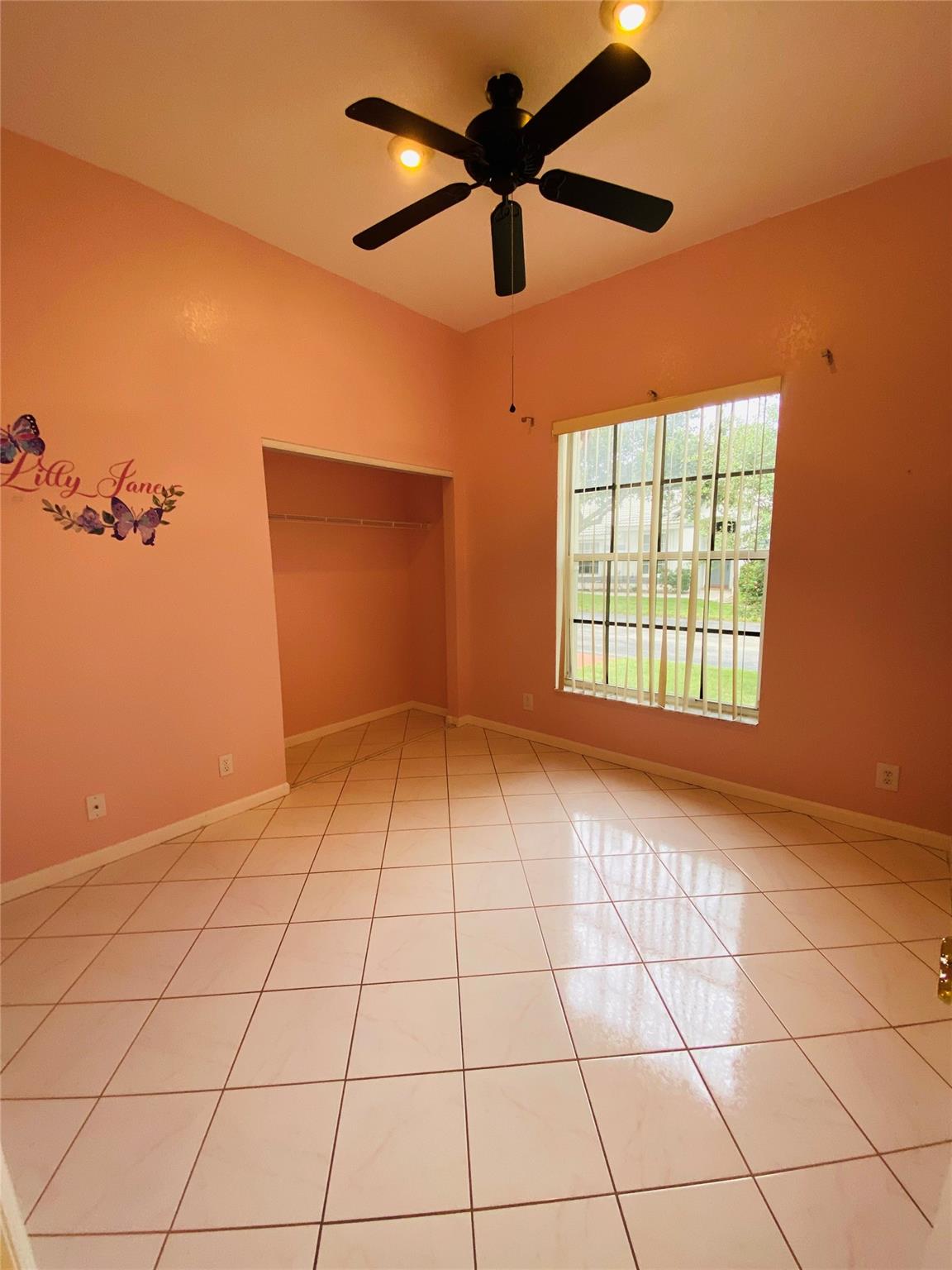 Palm Aire Oaks Course Est - Residential Lease