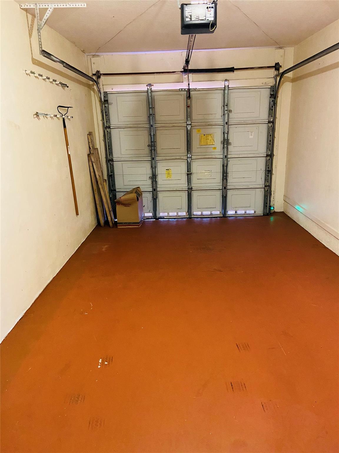 Palm Aire Oaks Course Est - Residential Lease