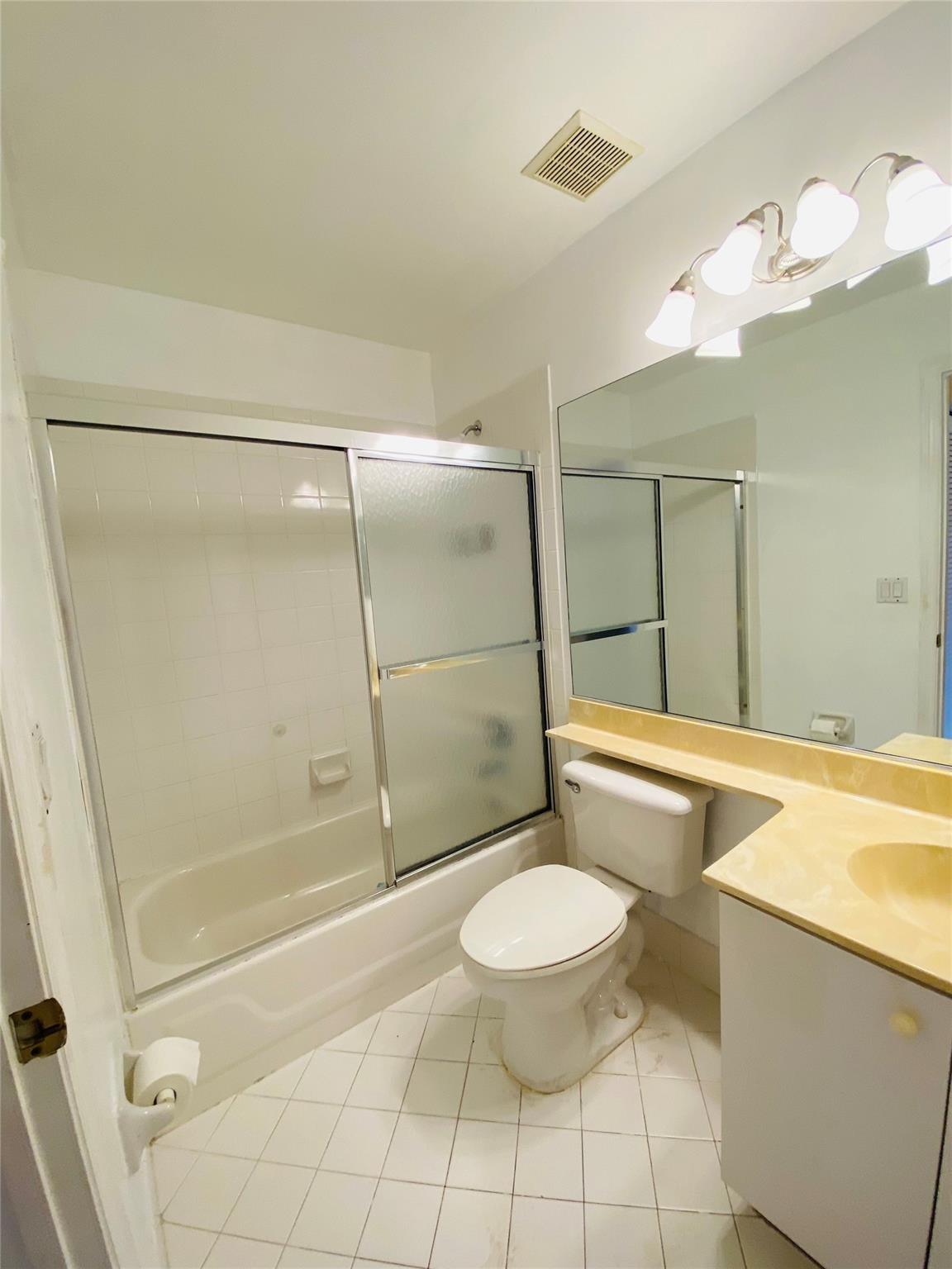 Palm Aire Oaks Course Est - Residential Lease