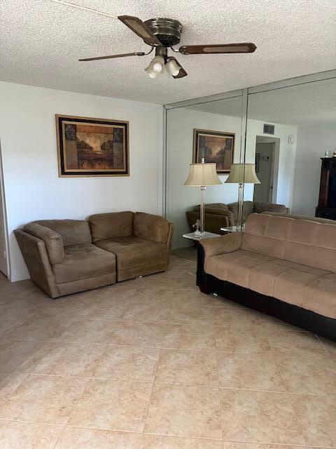 KINGS POINT CAPRI CONDOS - Residential Lease