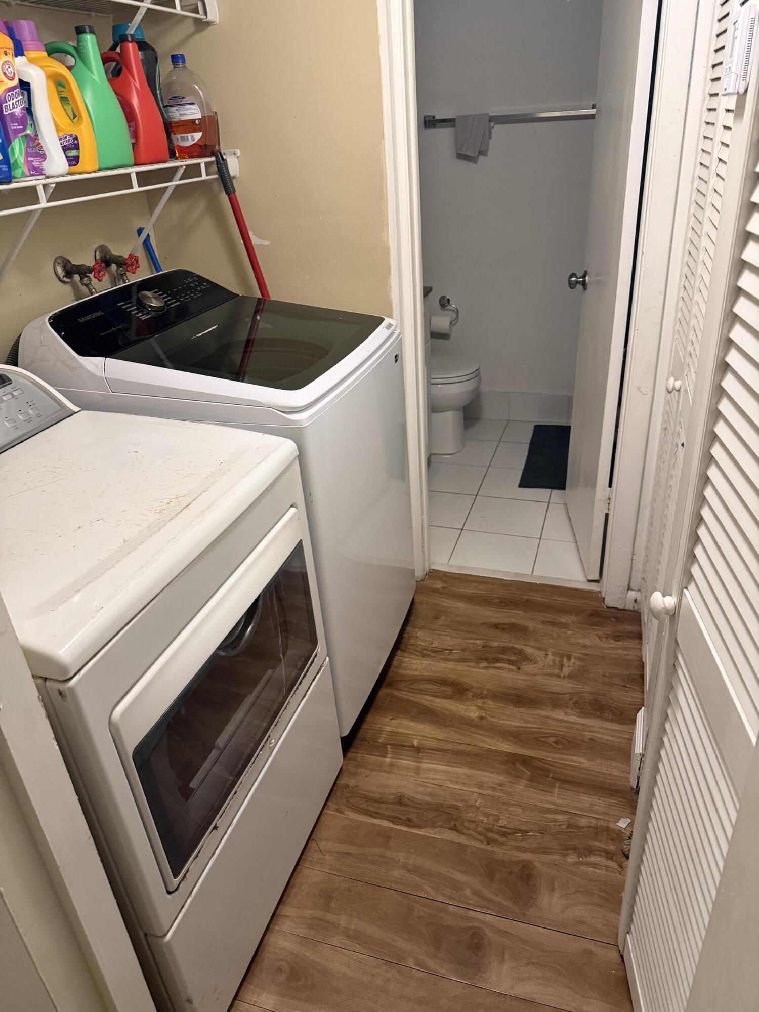 COUNTRY PINES CONDO - Residential