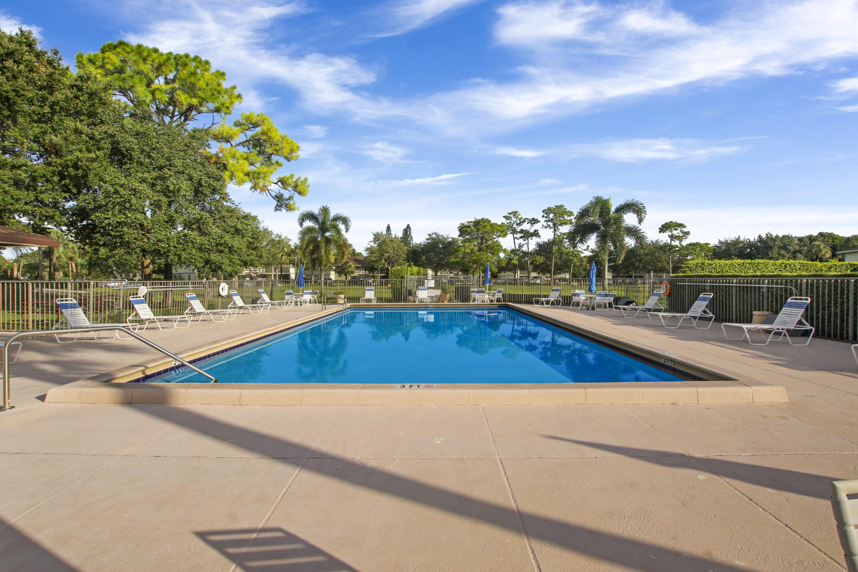 CHASEWOOD OF JUPITER COND - Residential