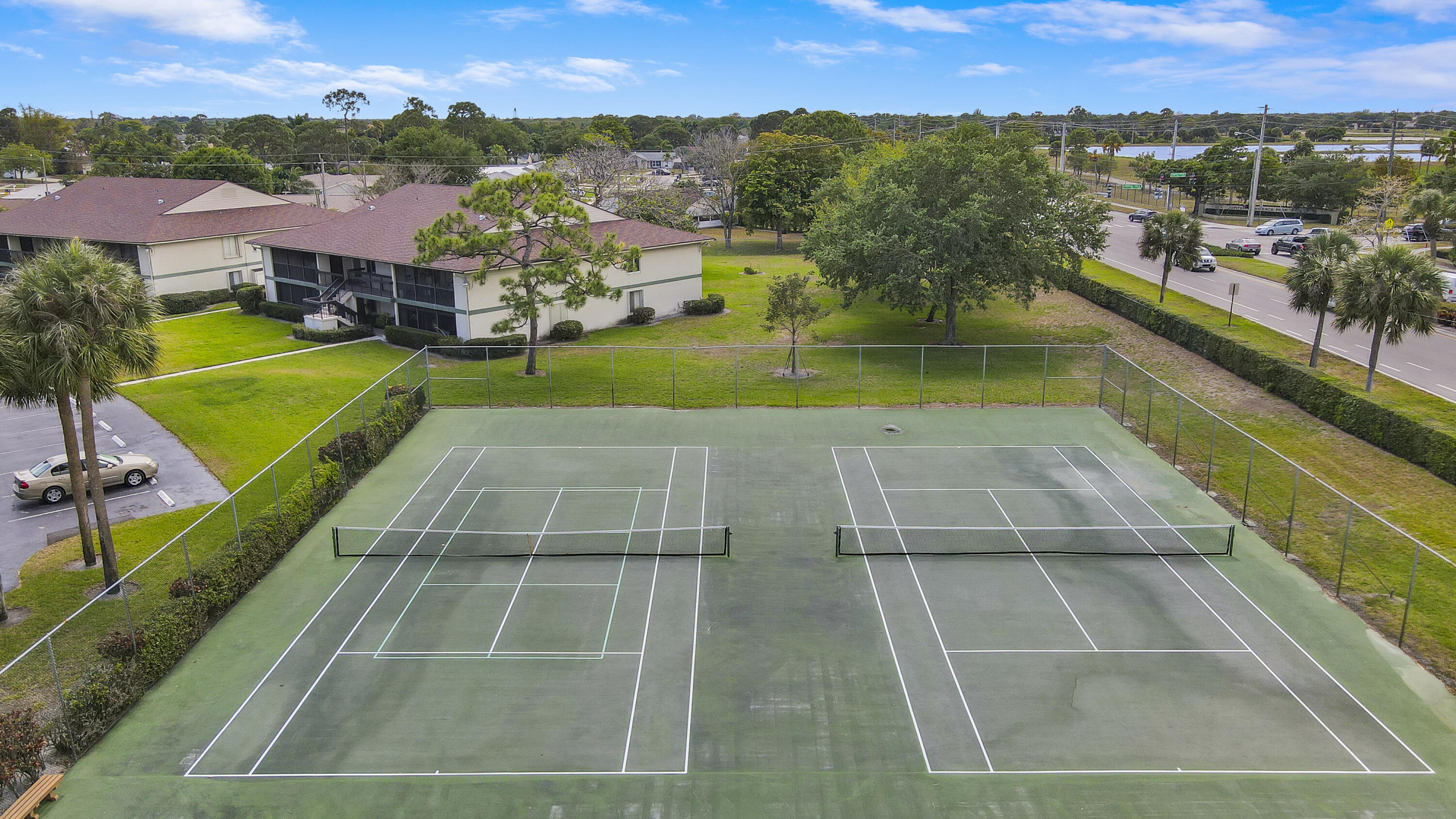 CHASEWOOD OF JUPITER COND - Residential