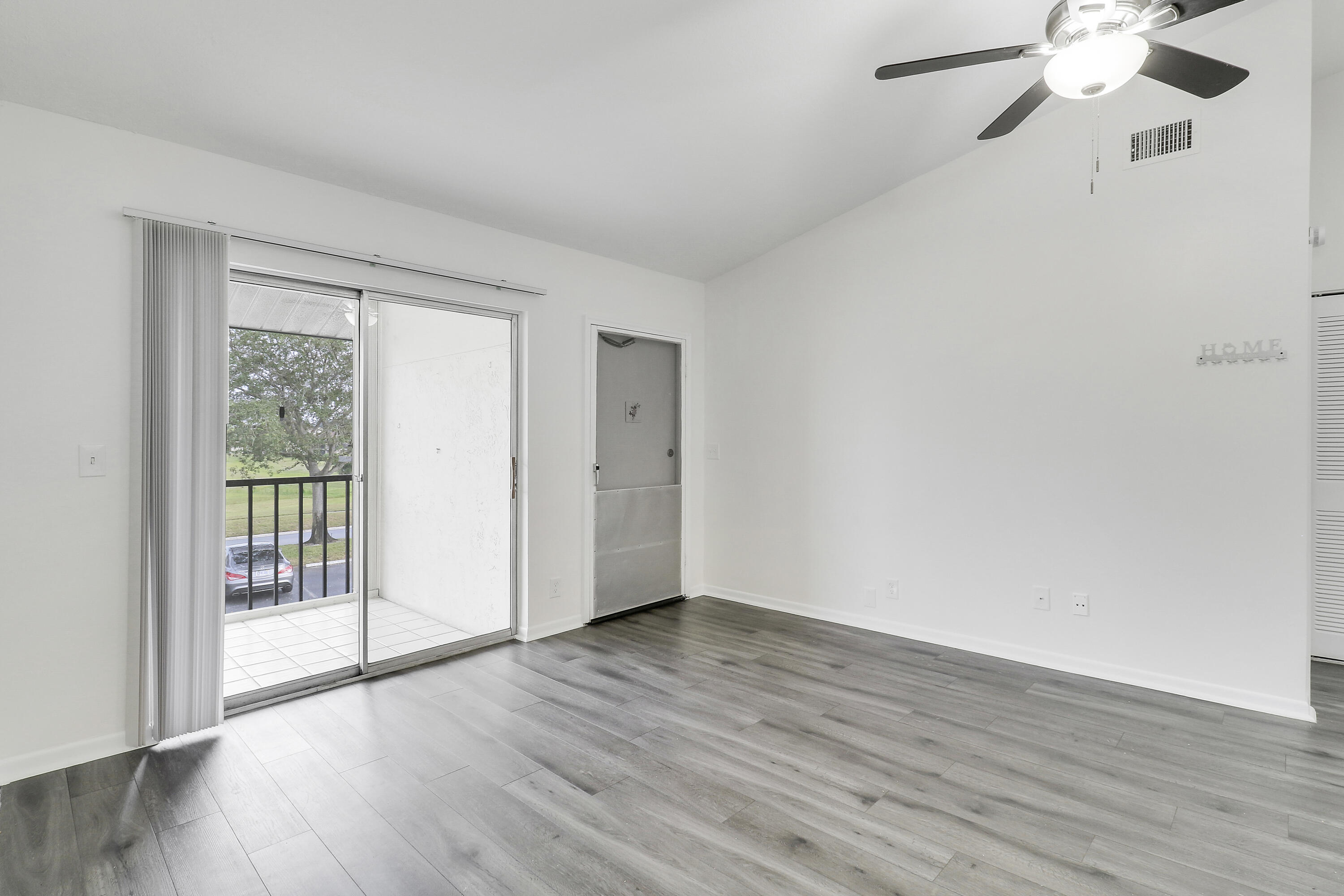 CHASEWOOD OF JUPITER COND - Residential