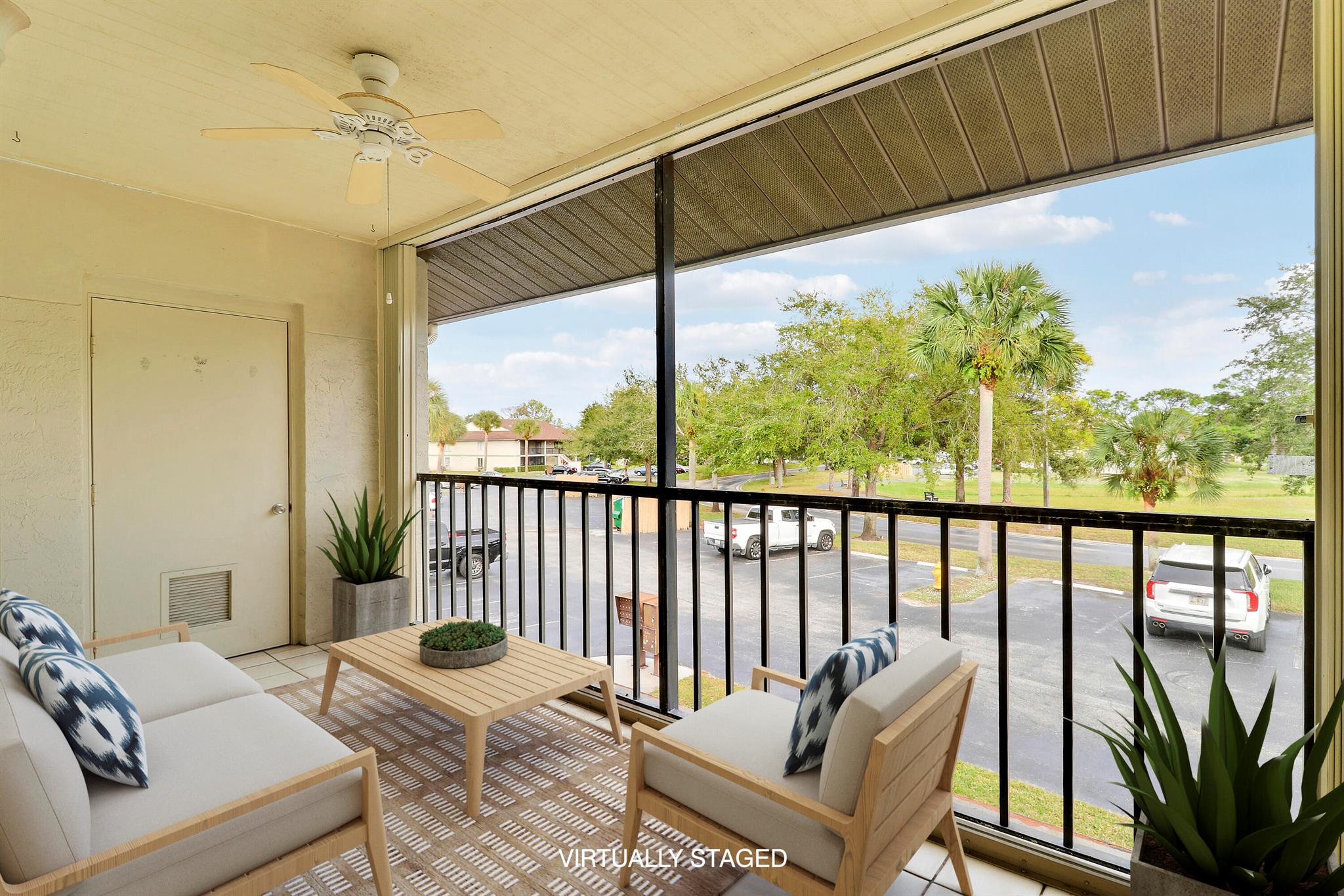 CHASEWOOD OF JUPITER COND - Residential