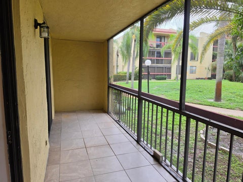 Tiny photo for 733 SE 1st Way #102, Deerfield Beach, FL 33441 (MLS # B26078729)