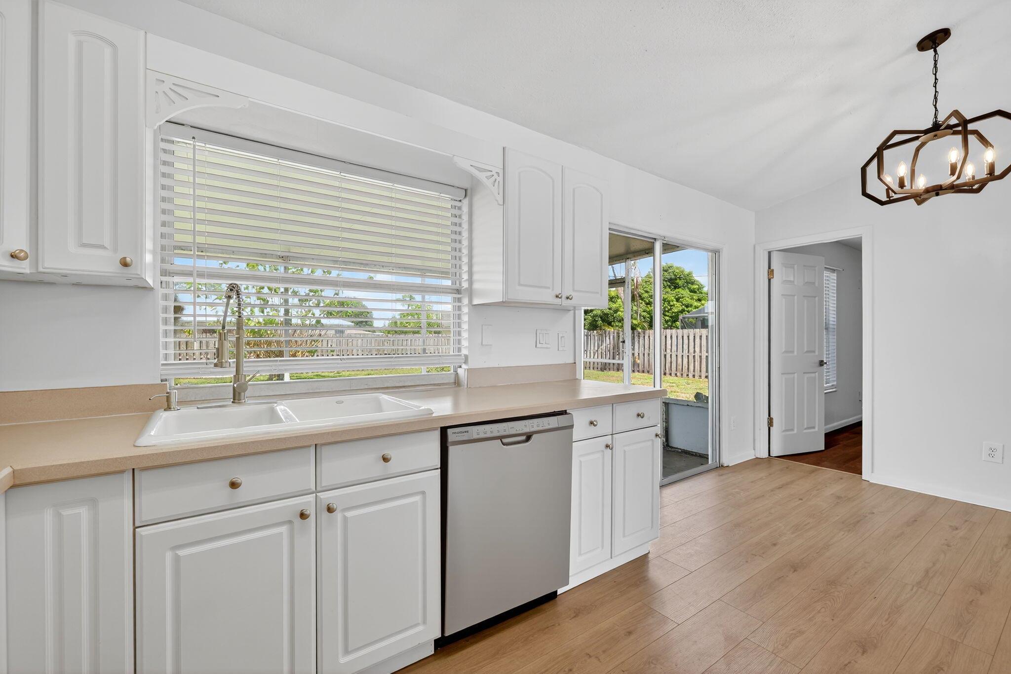 PORT ST LUCIE SECTION 2 - Residential Lease