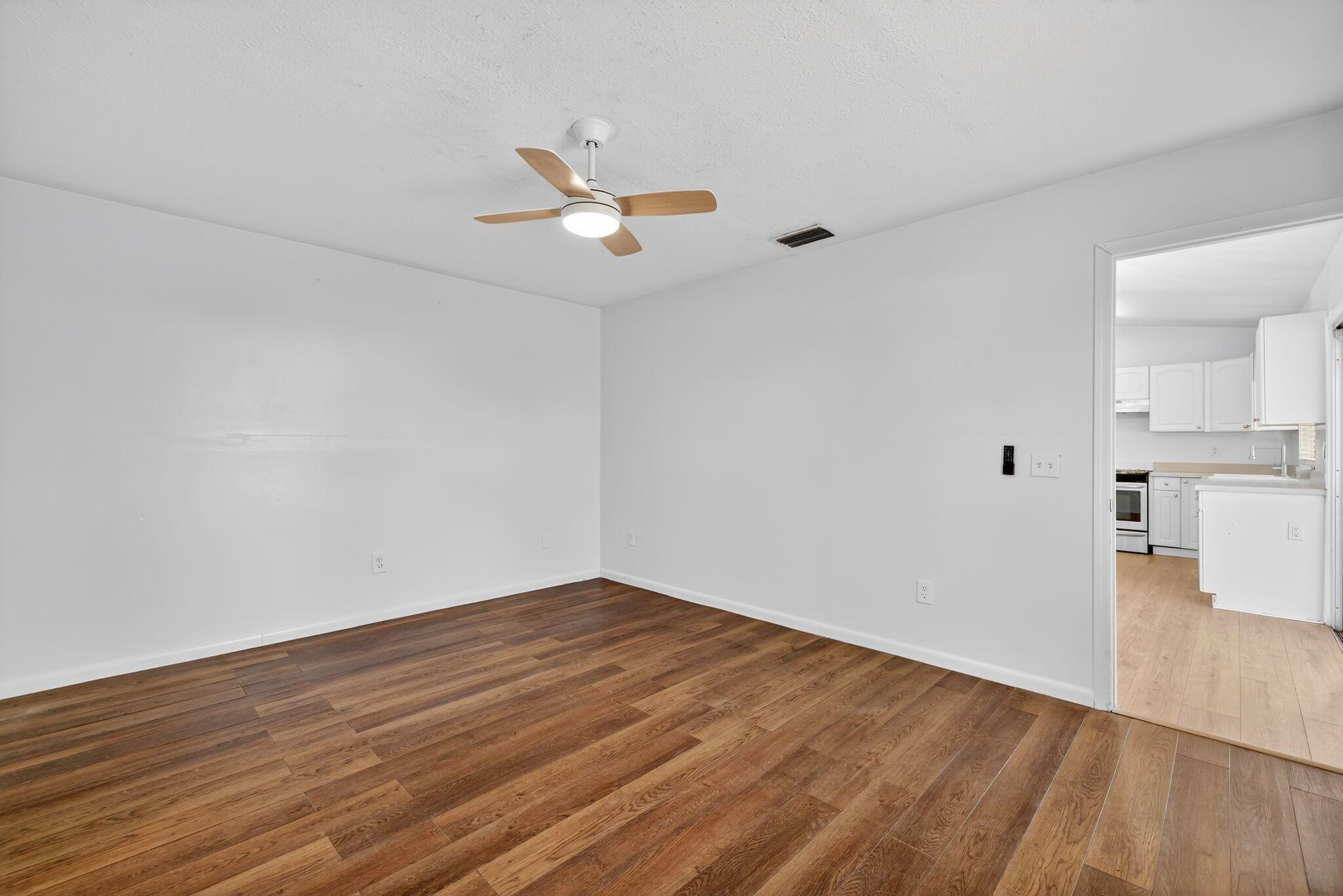 PORT ST LUCIE SECTION 2 - Residential Lease