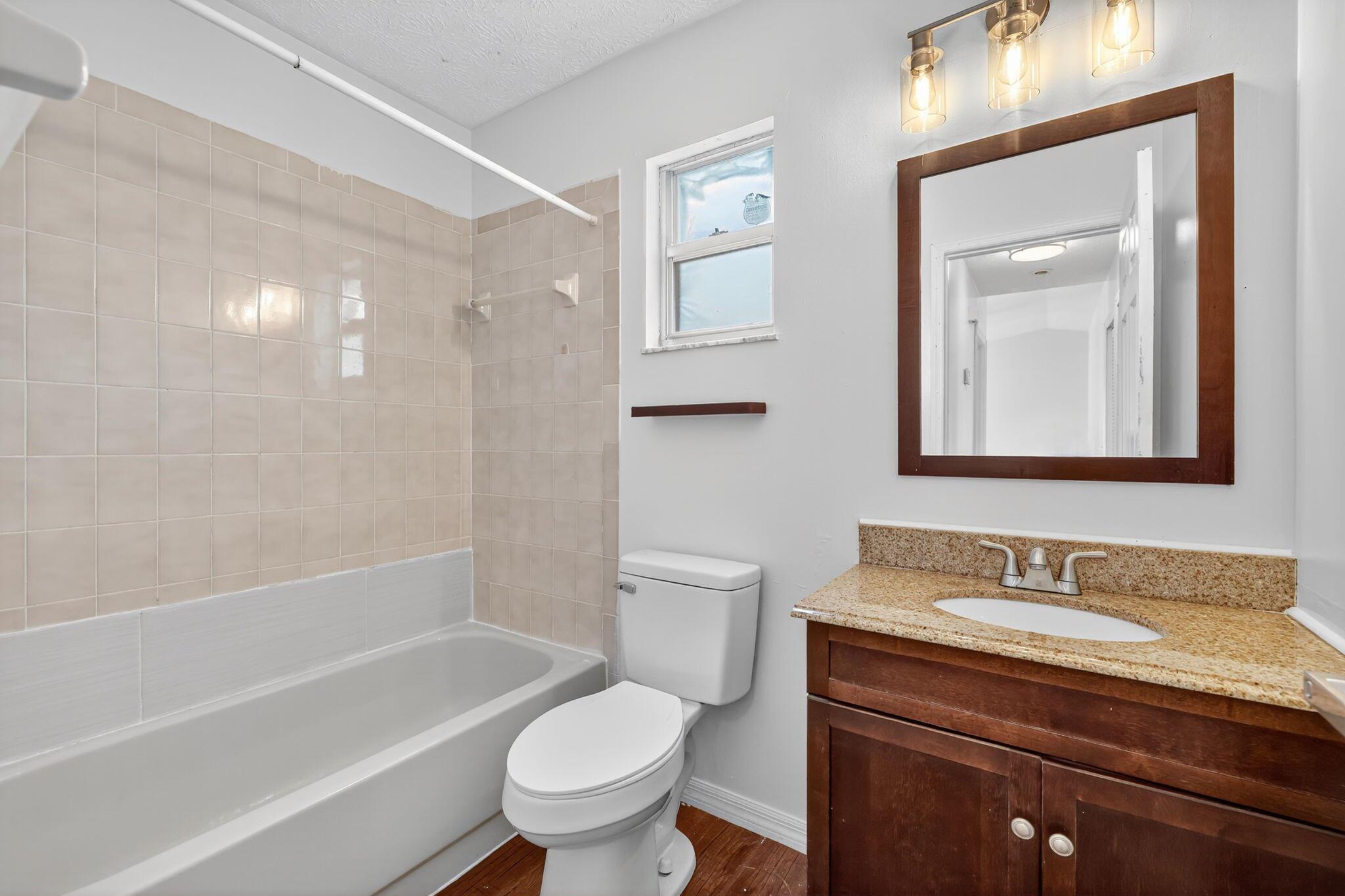 PORT ST LUCIE SECTION 2 - Residential Lease