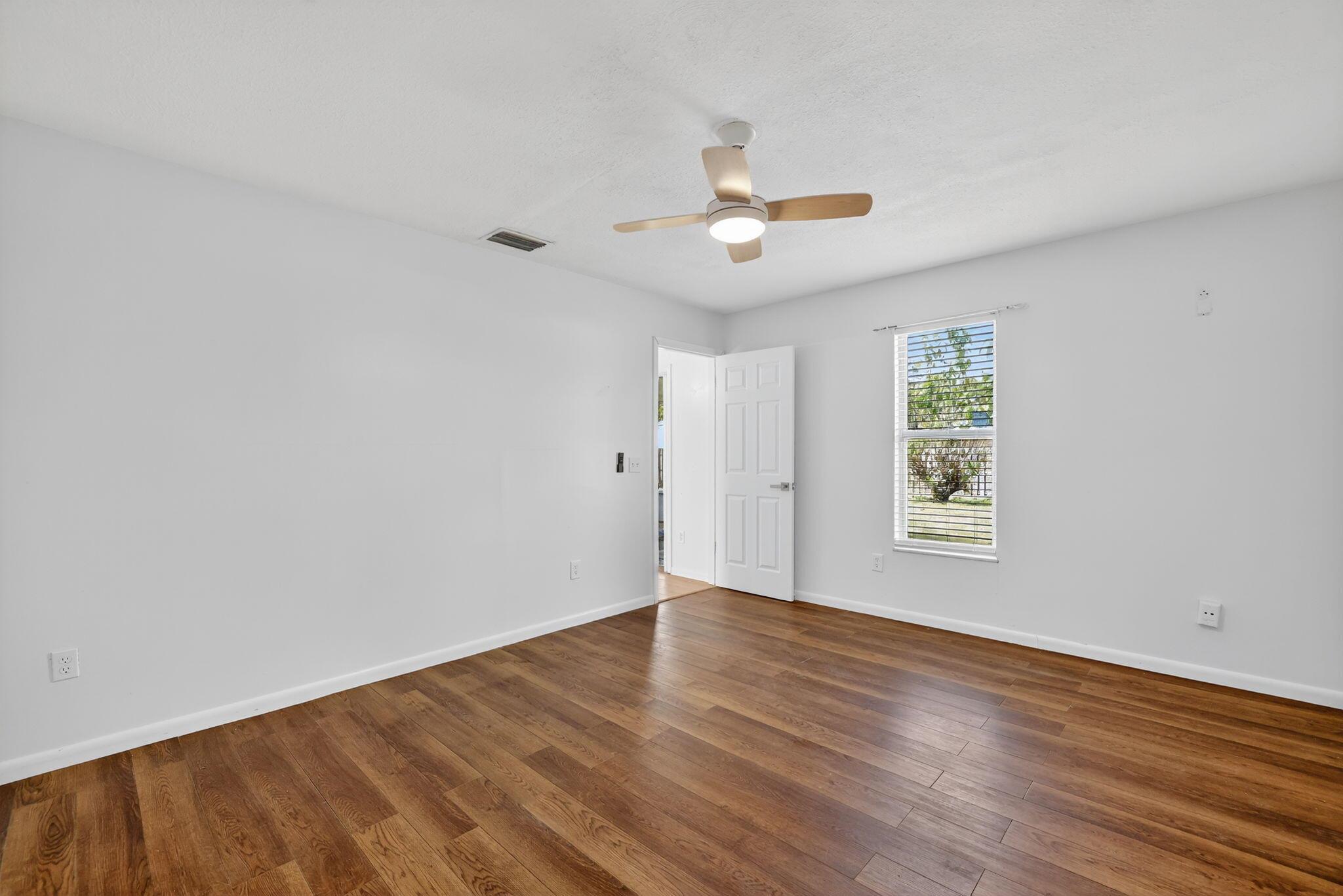 PORT ST LUCIE SECTION 2 - Residential Lease
