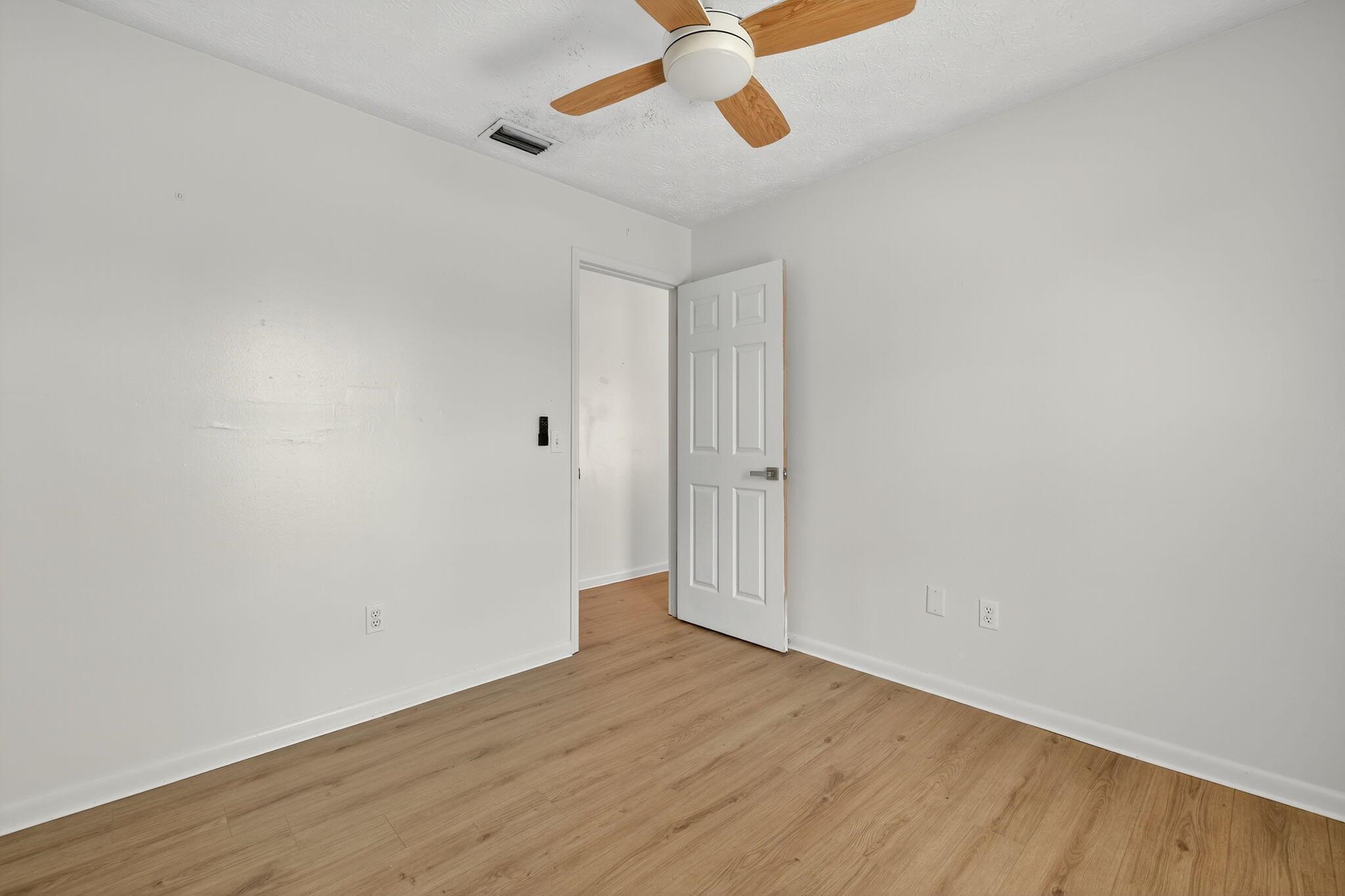 PORT ST LUCIE SECTION 2 - Residential Lease