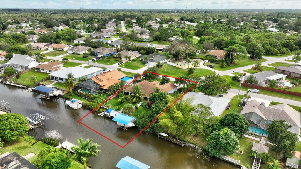 Photo of 205 NE Sagamore Terrace, Port Saint Lucie, FL 34983 (MLS # R10935217)