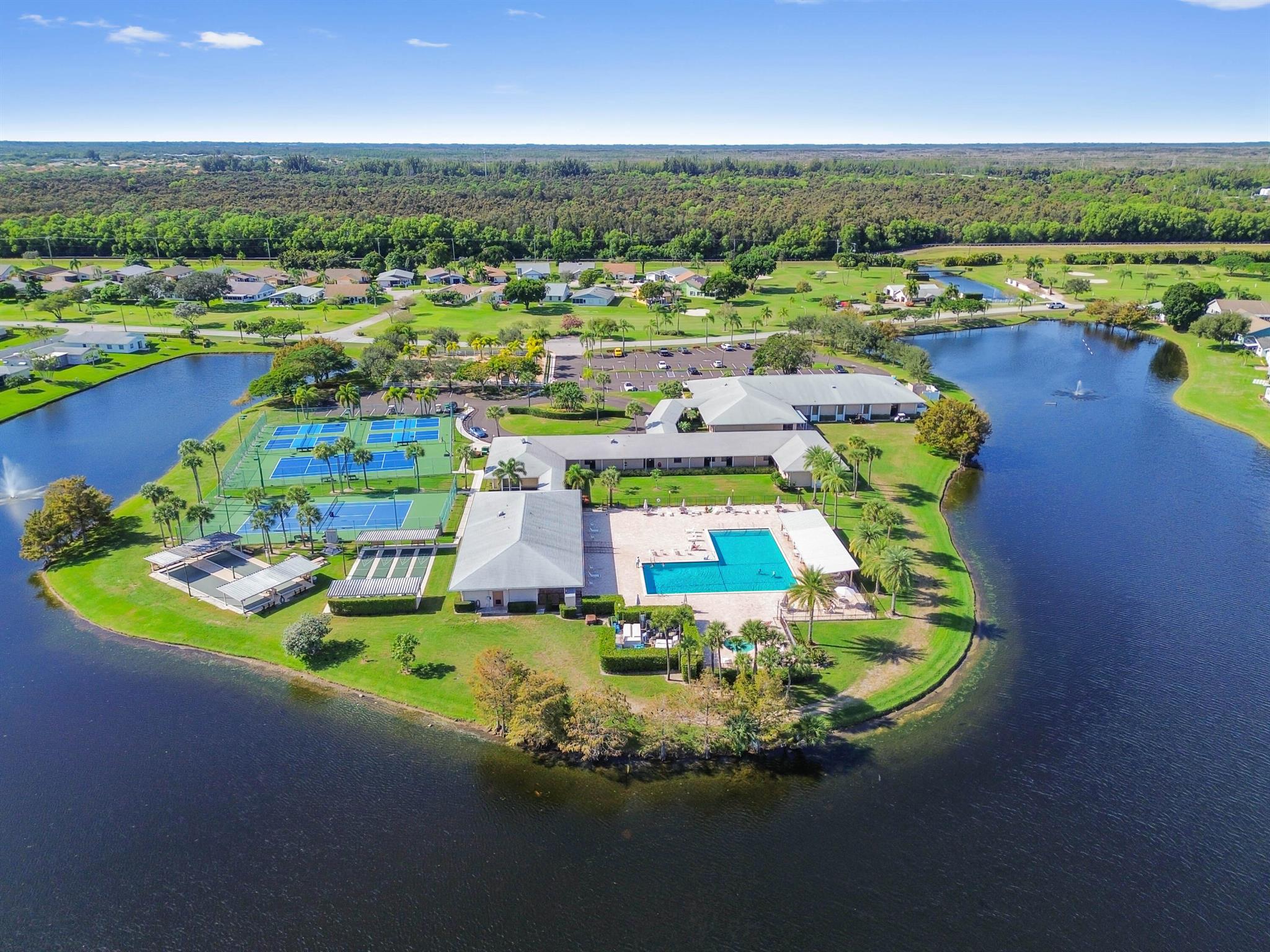 CYPRESS LAKES - Residential