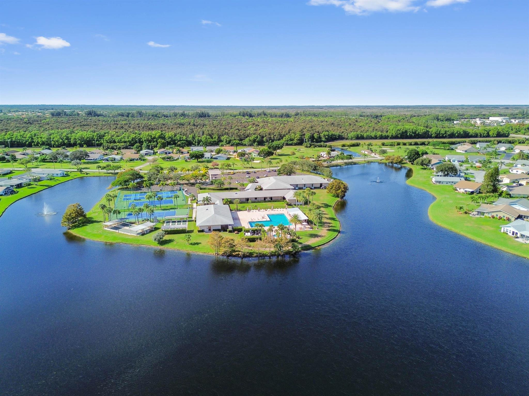 CYPRESS LAKES - Residential