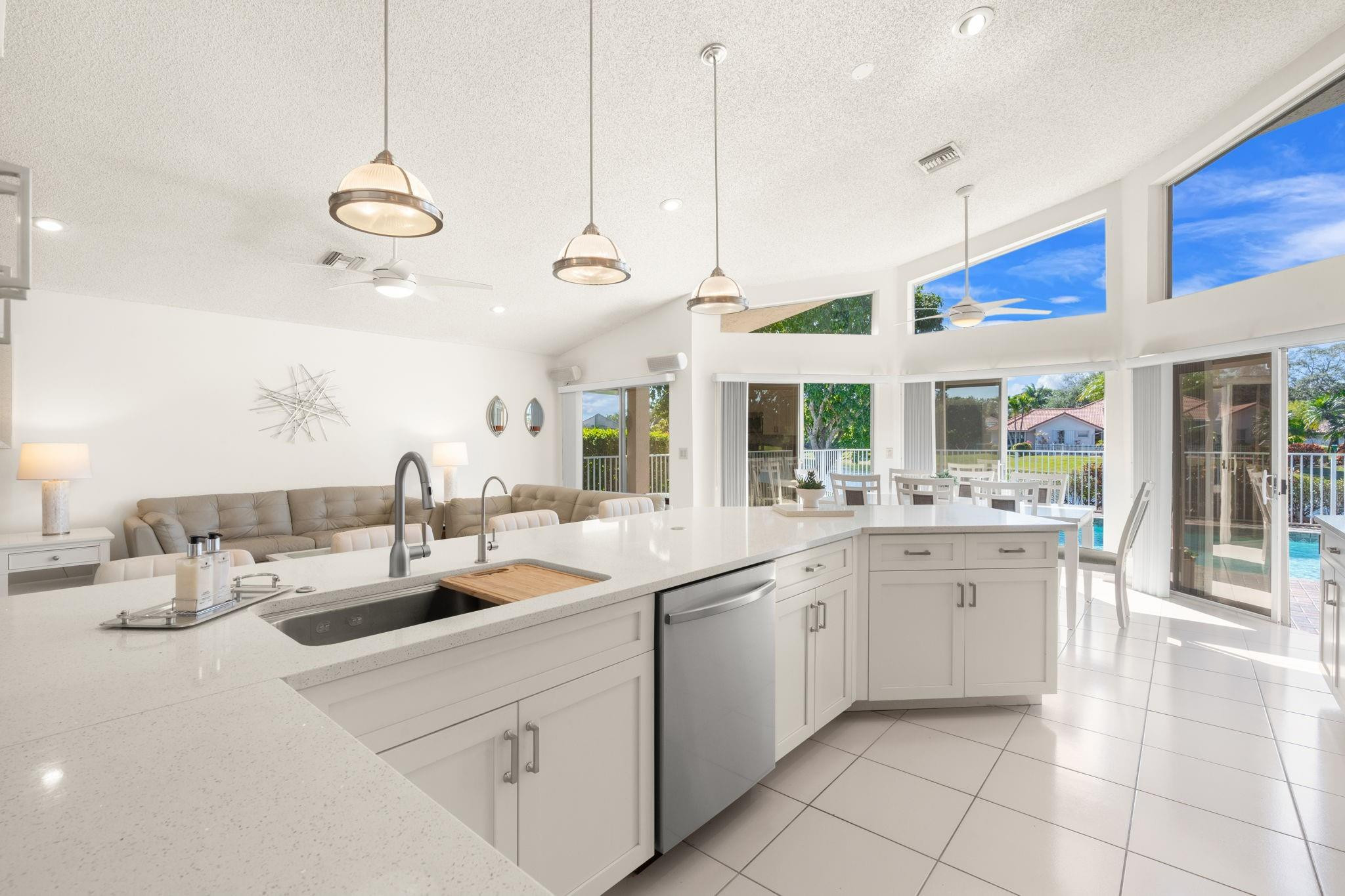 North Spgs 132-38 B - Residential