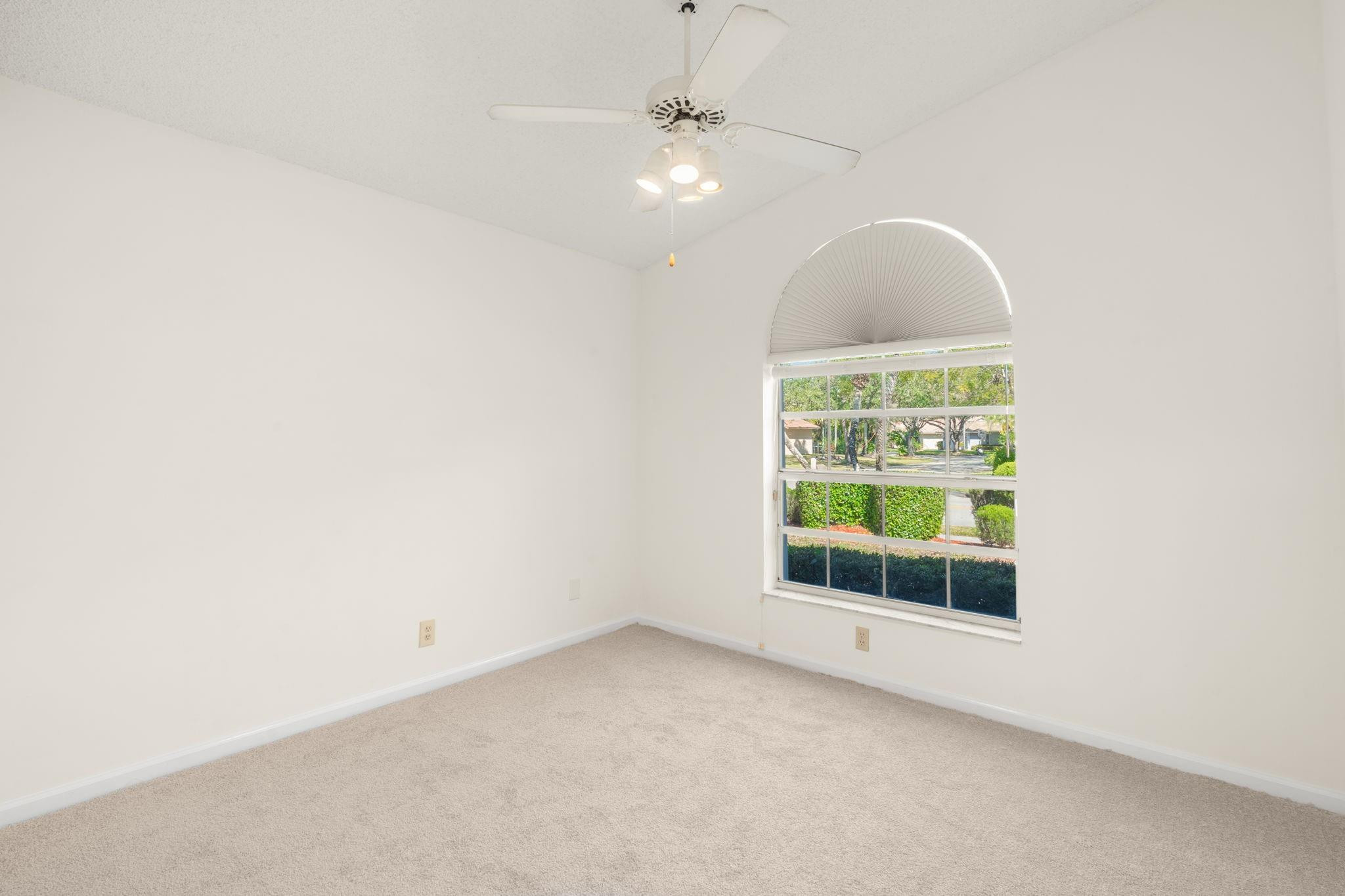 North Spgs 132-38 B - Residential