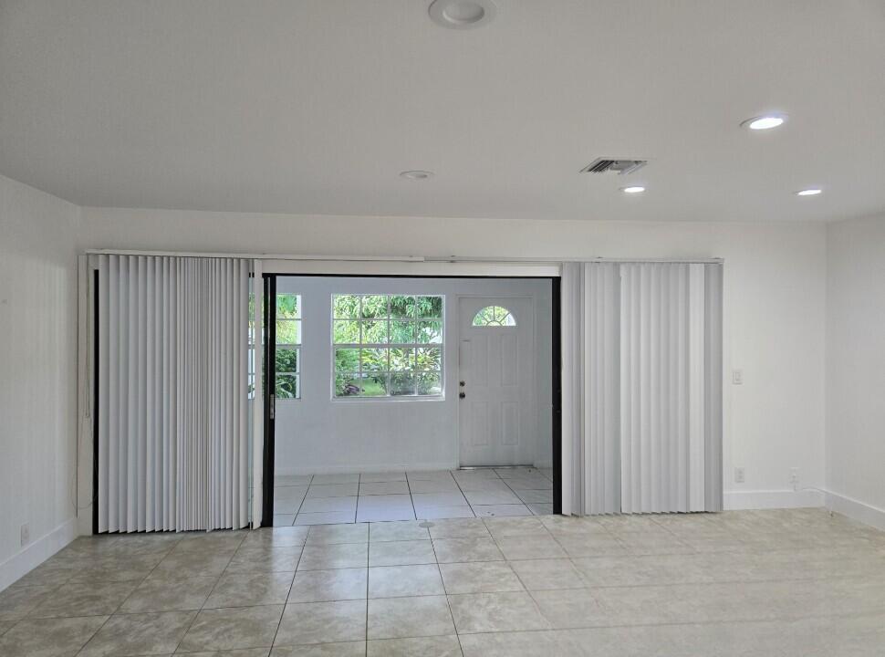 2579 Bessie Street 103