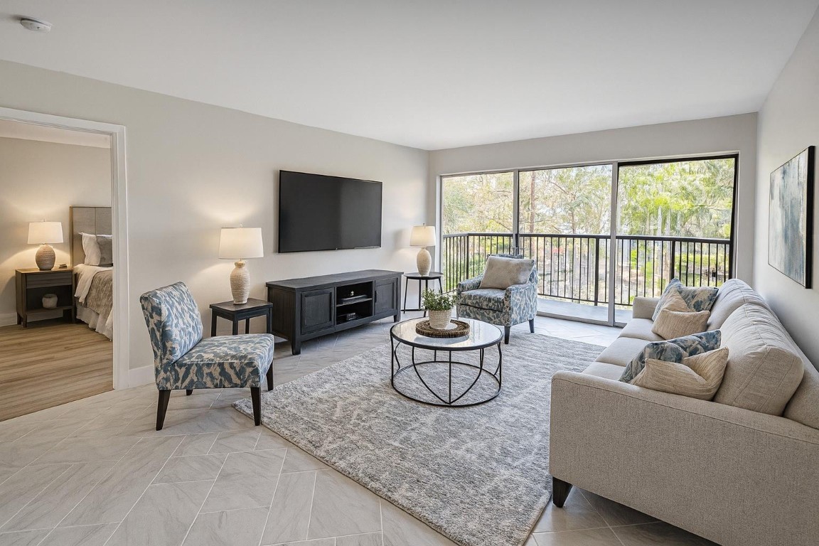 Edgewater Condo - Residential Lease