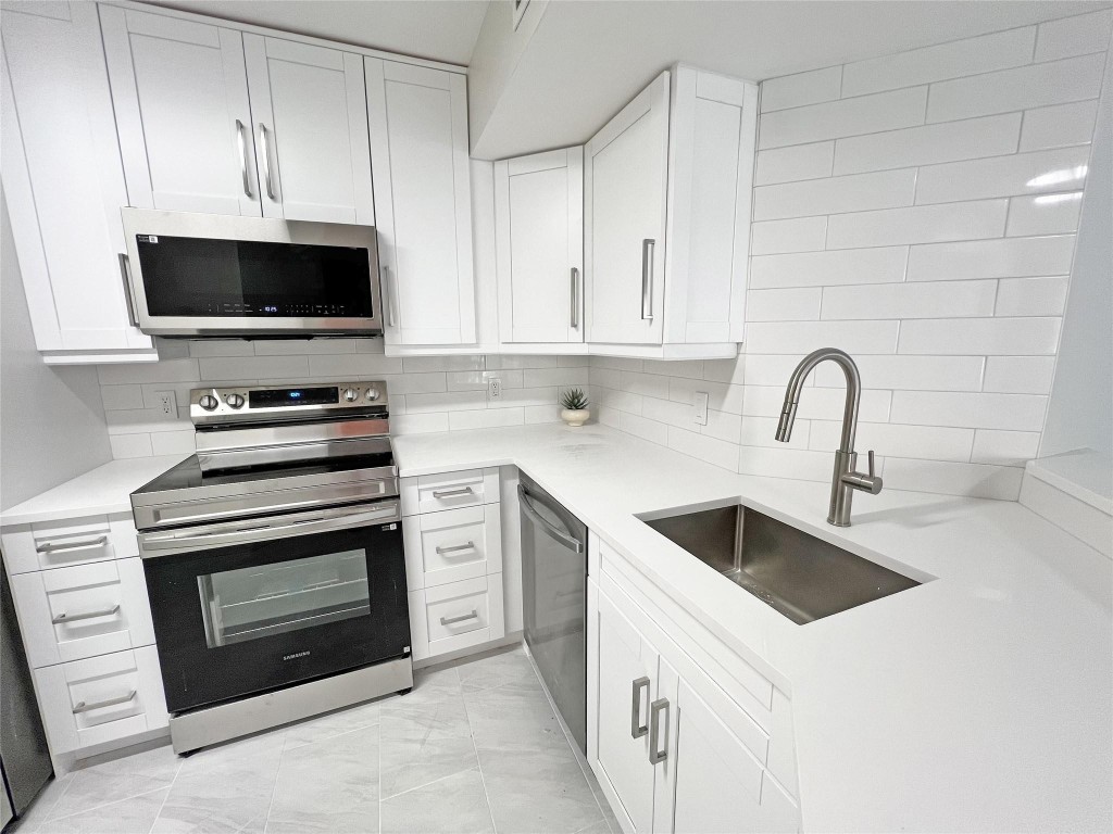 Edgewater Condo - Residential Lease