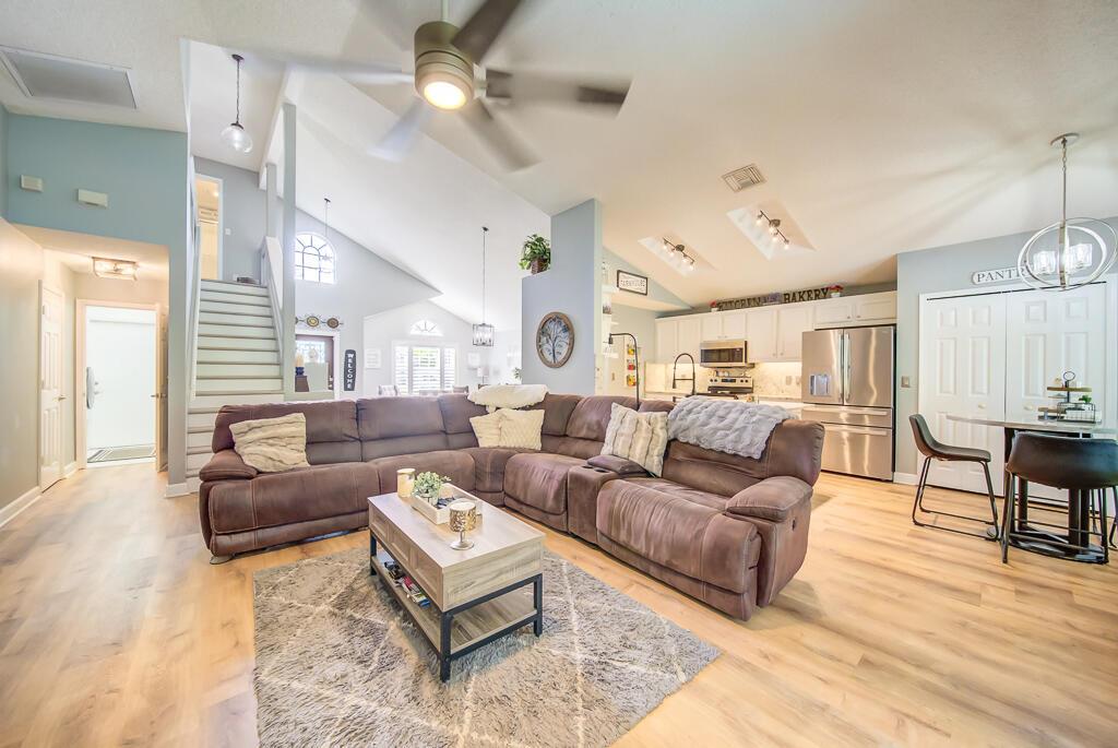 BINKS FOREST OF THE LANDI - Residential