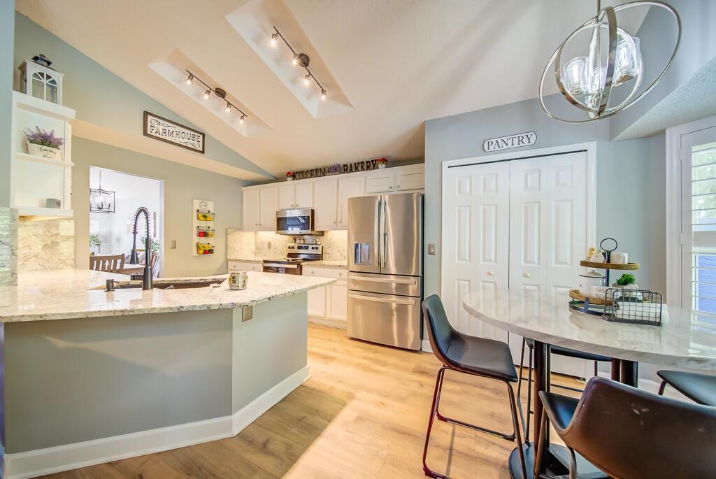 BINKS FOREST OF THE LANDI - Residential