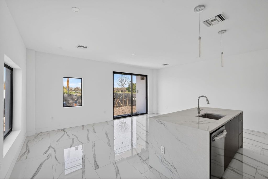 Photo of 15311537 N Dixie Highway #1531, Pompano Beach, FL 33060 (MLS # F10556234)