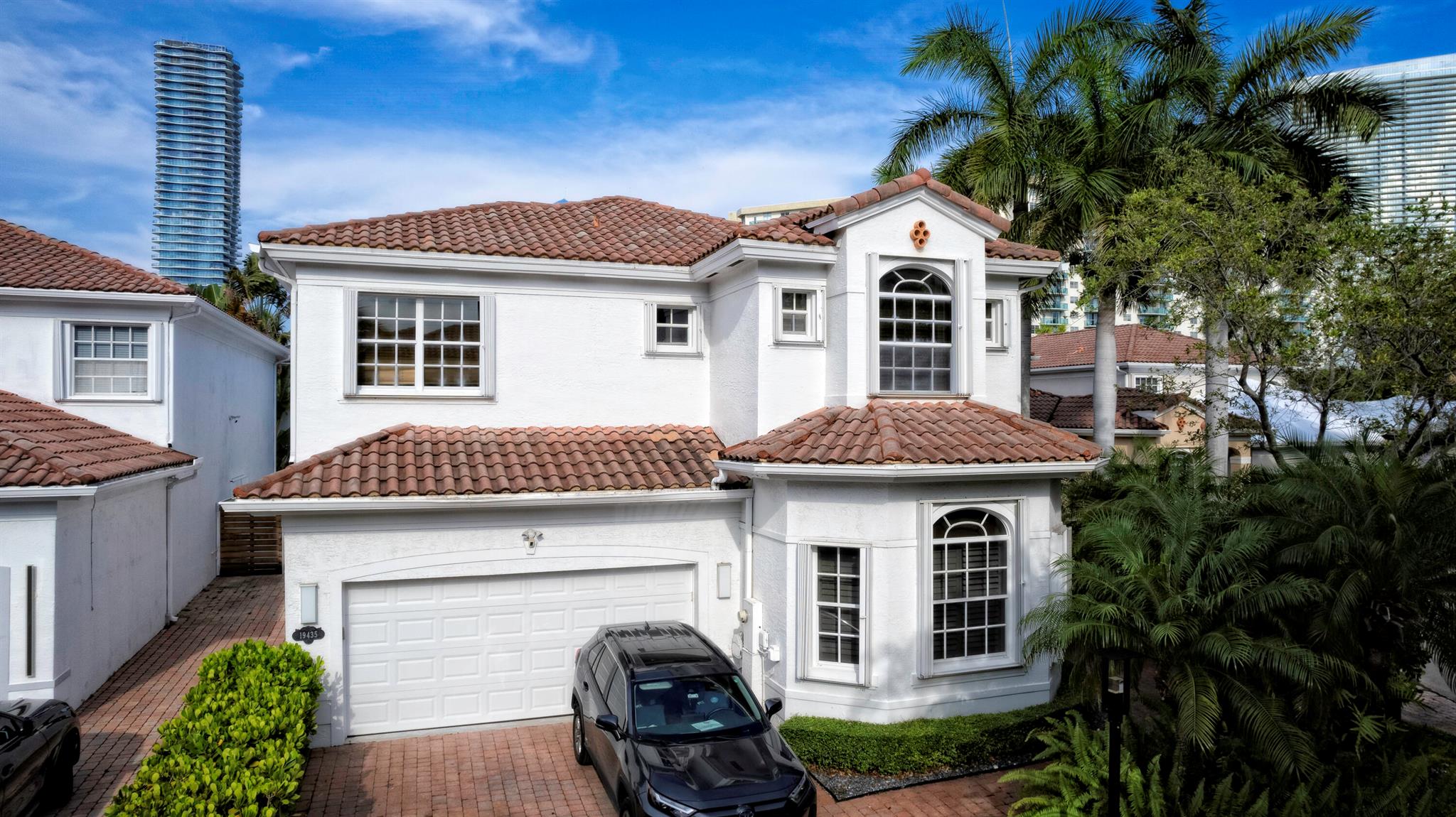 GOLDEN GATE ESTATES & MAR - Residential