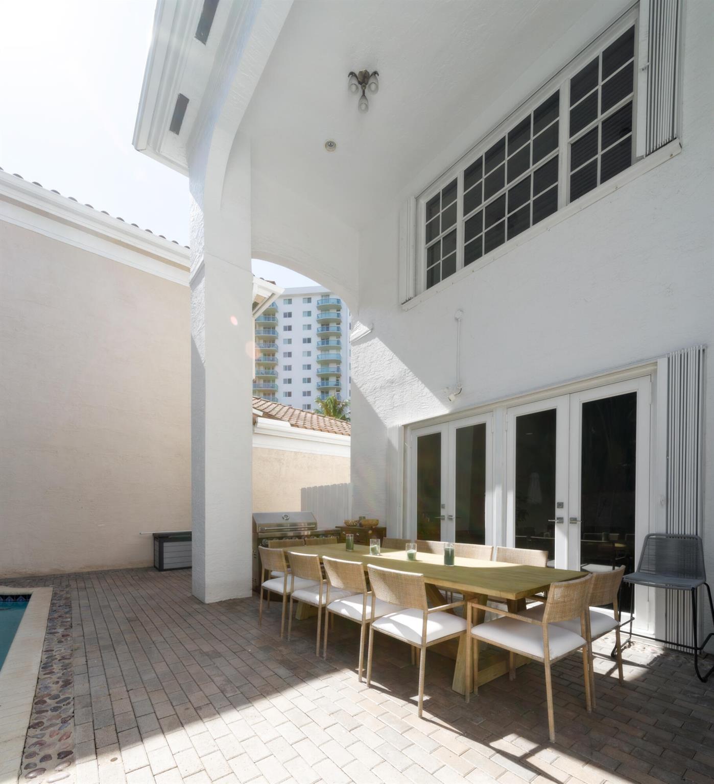 GOLDEN GATE ESTATES & MAR - Residential