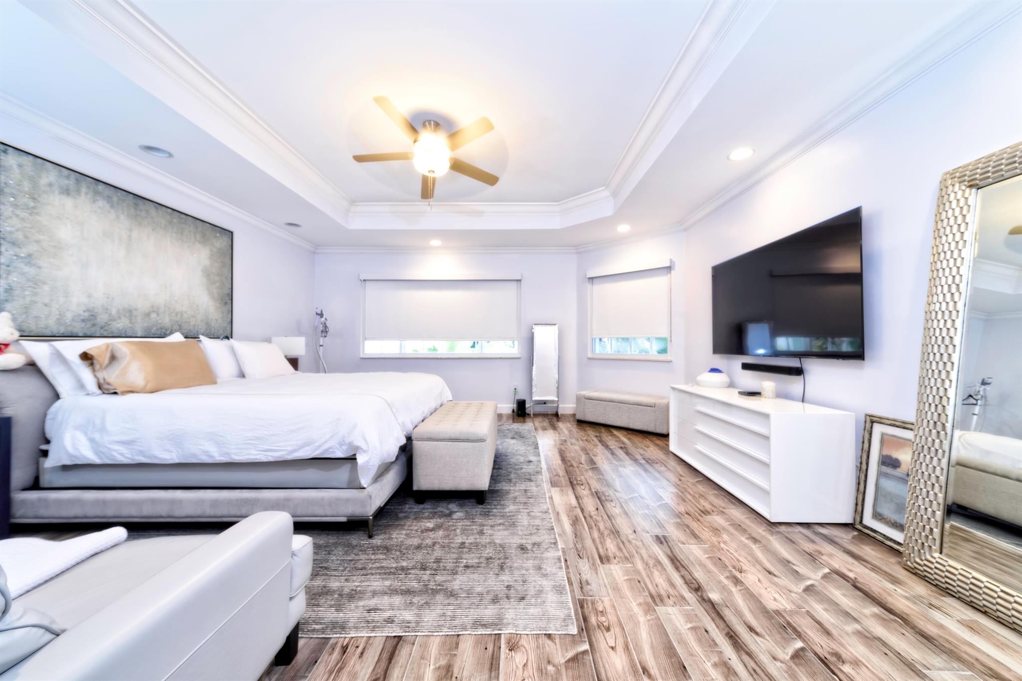 GOLDEN GATE ESTATES & MAR - Residential