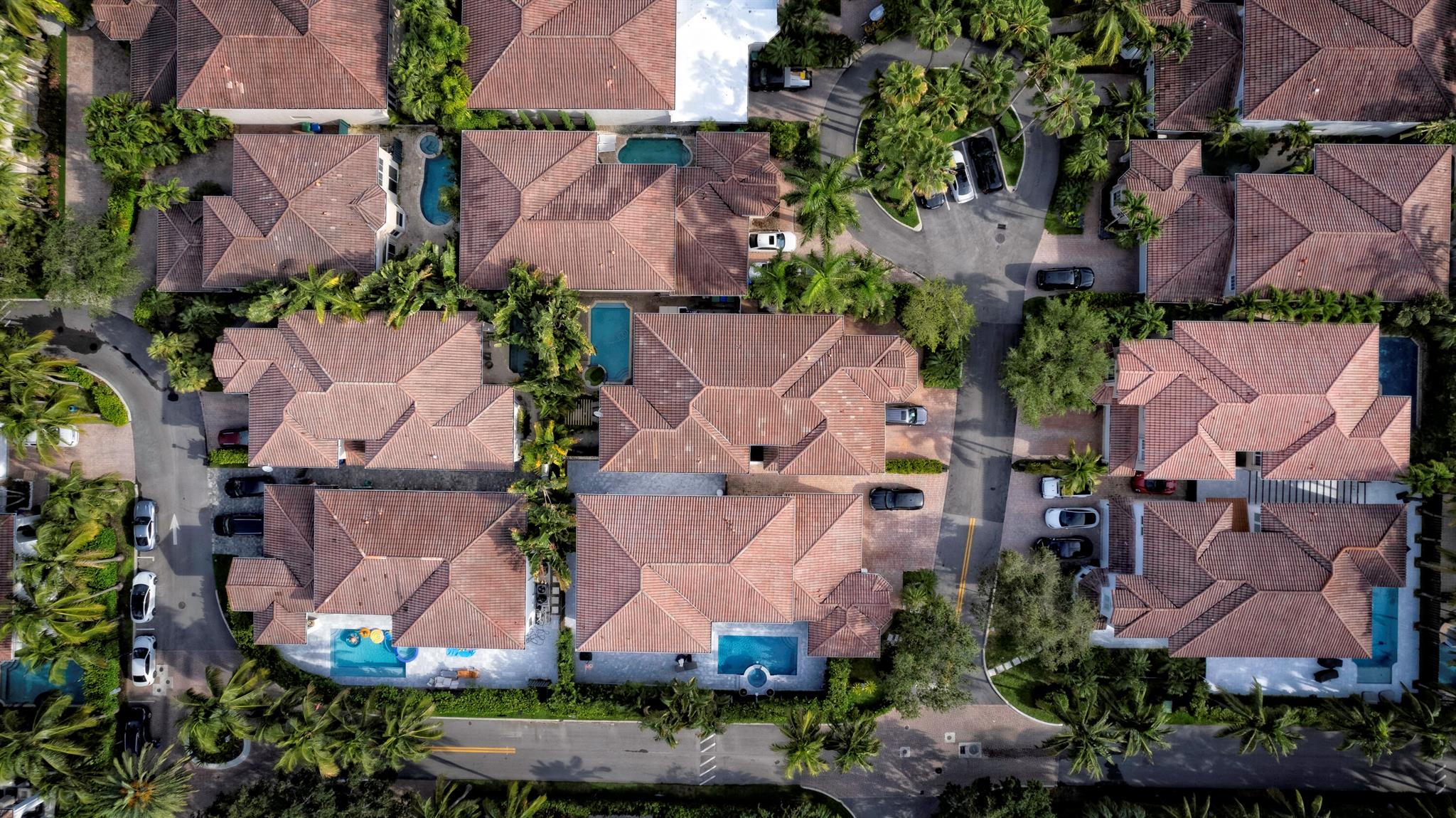 GOLDEN GATE ESTATES & MAR - Residential