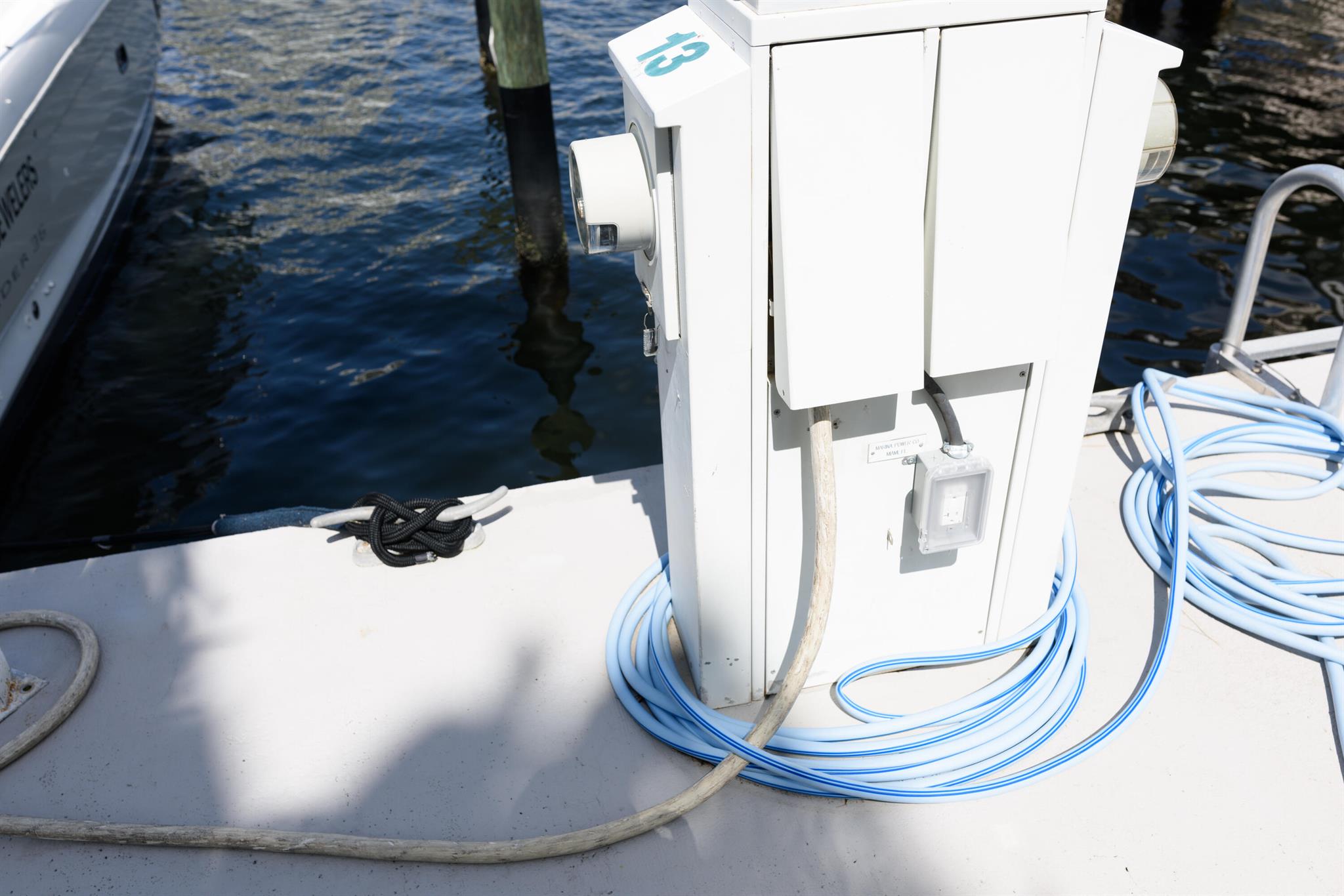 GOLDEN GATE ESTATES & MAR - Residential