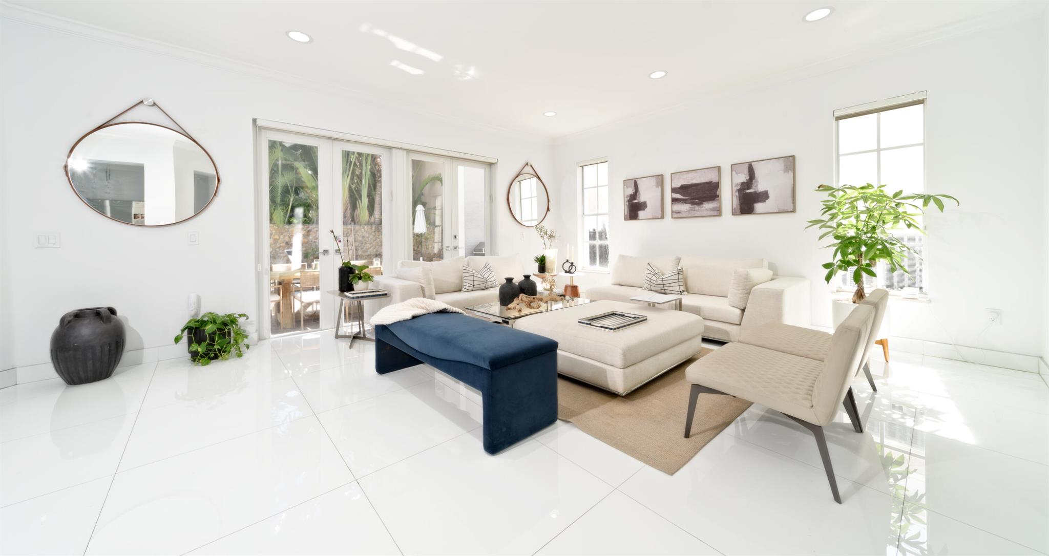 GOLDEN GATE ESTATES & MAR - Residential