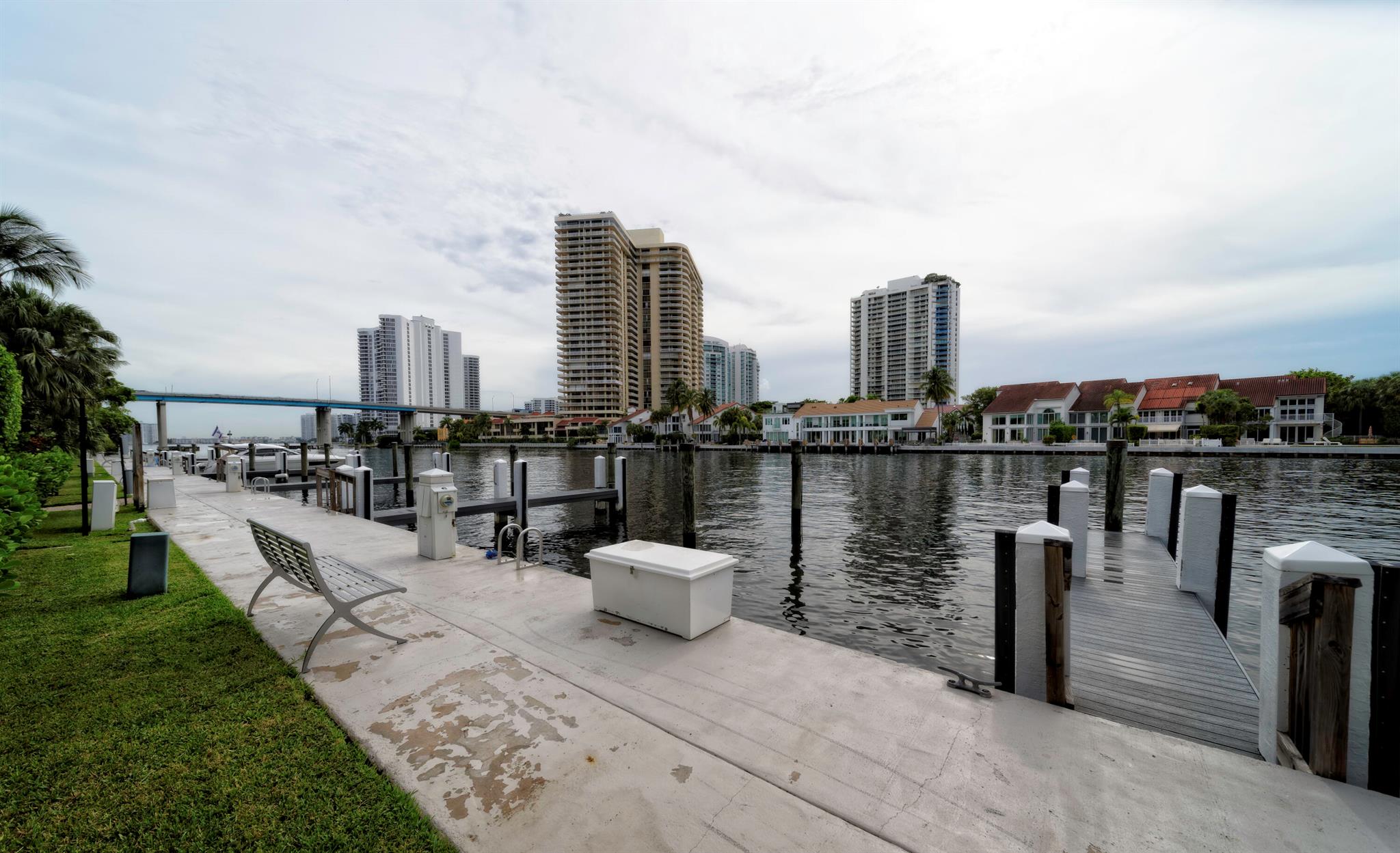 GOLDEN GATE ESTATES & MAR - Residential