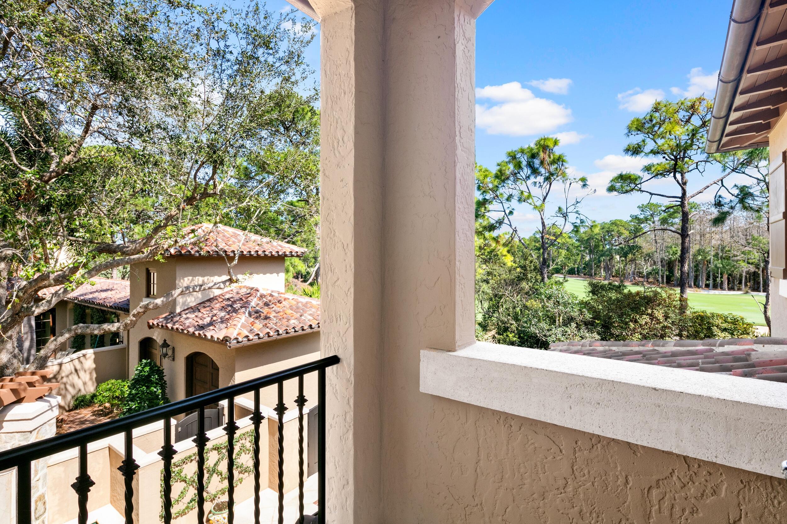 BEARS CLUB VILLAS CONDO - Residential