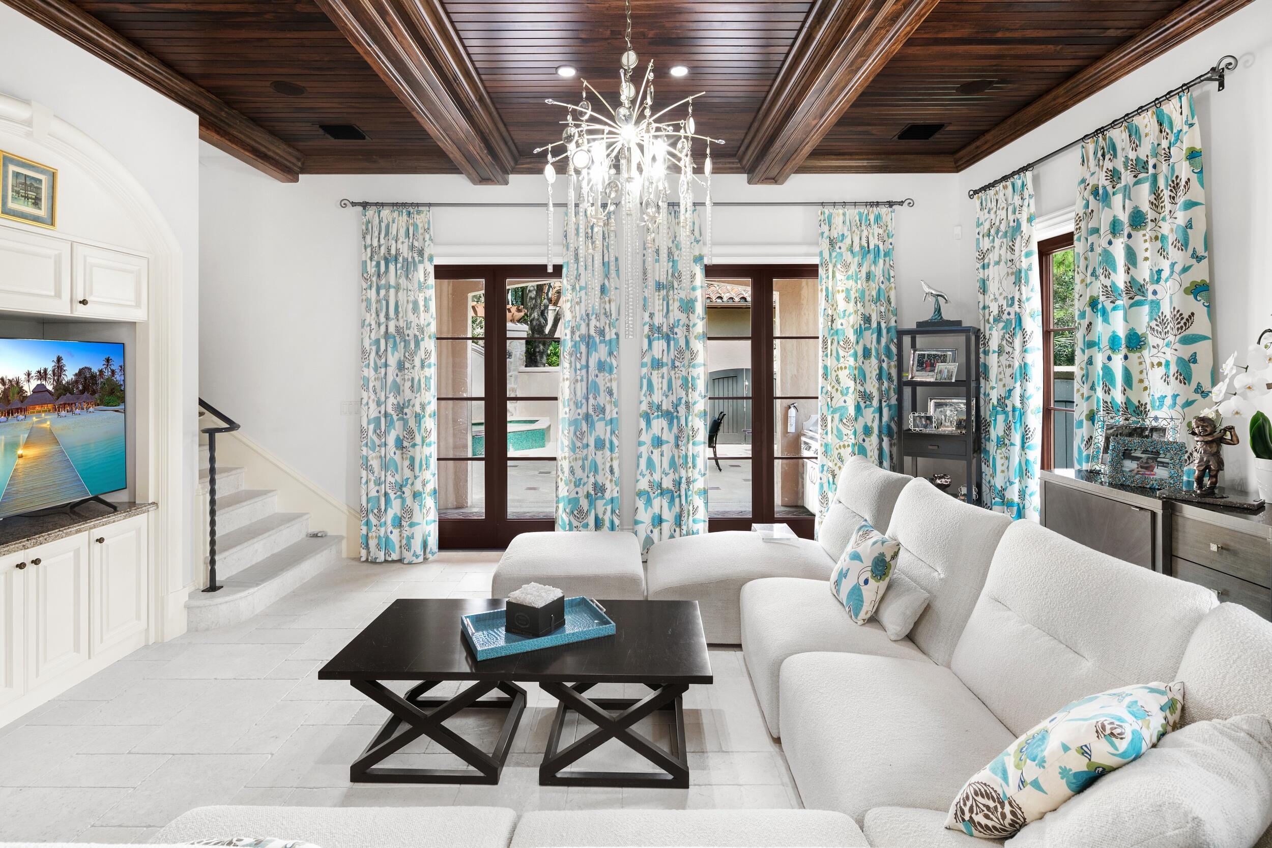 BEARS CLUB VILLAS CONDO - Residential