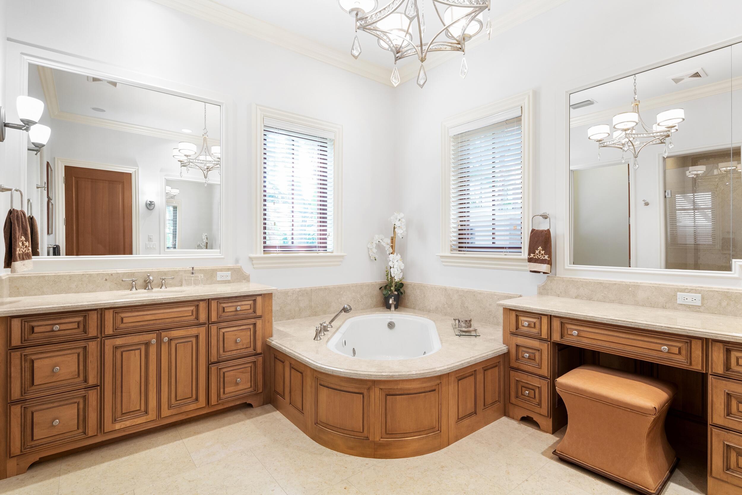 BEARS CLUB VILLAS CONDO - Residential