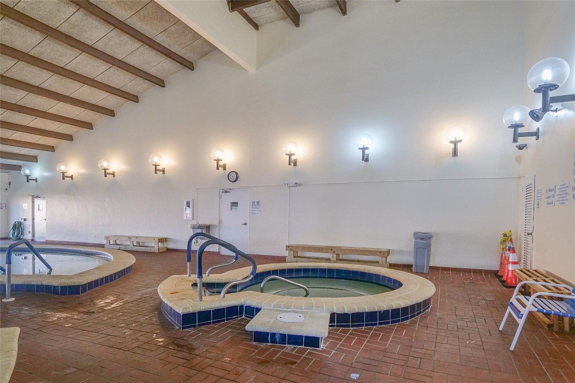 Sunrise Lakes - Residential