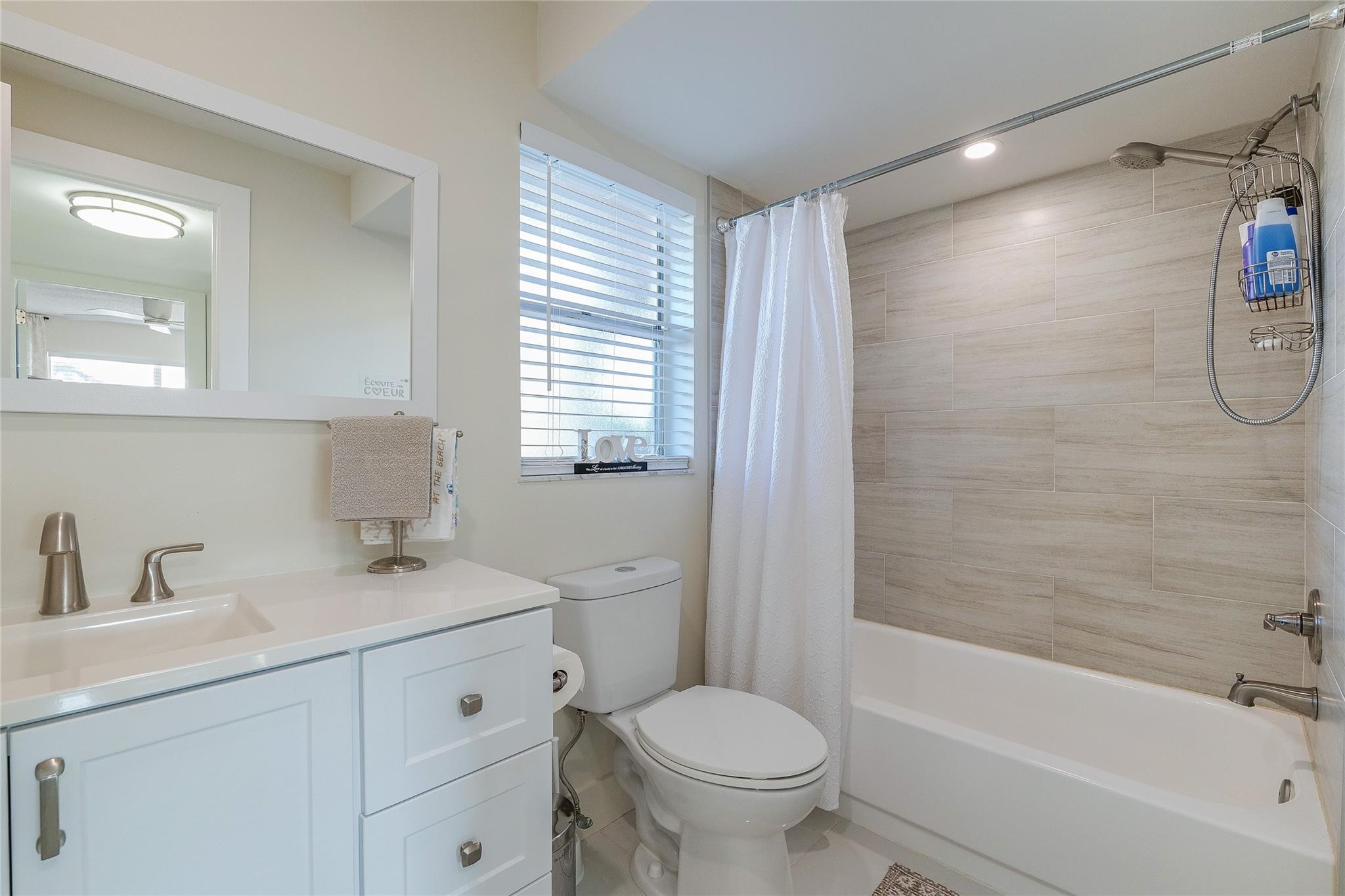 Sunrise Lakes - Residential