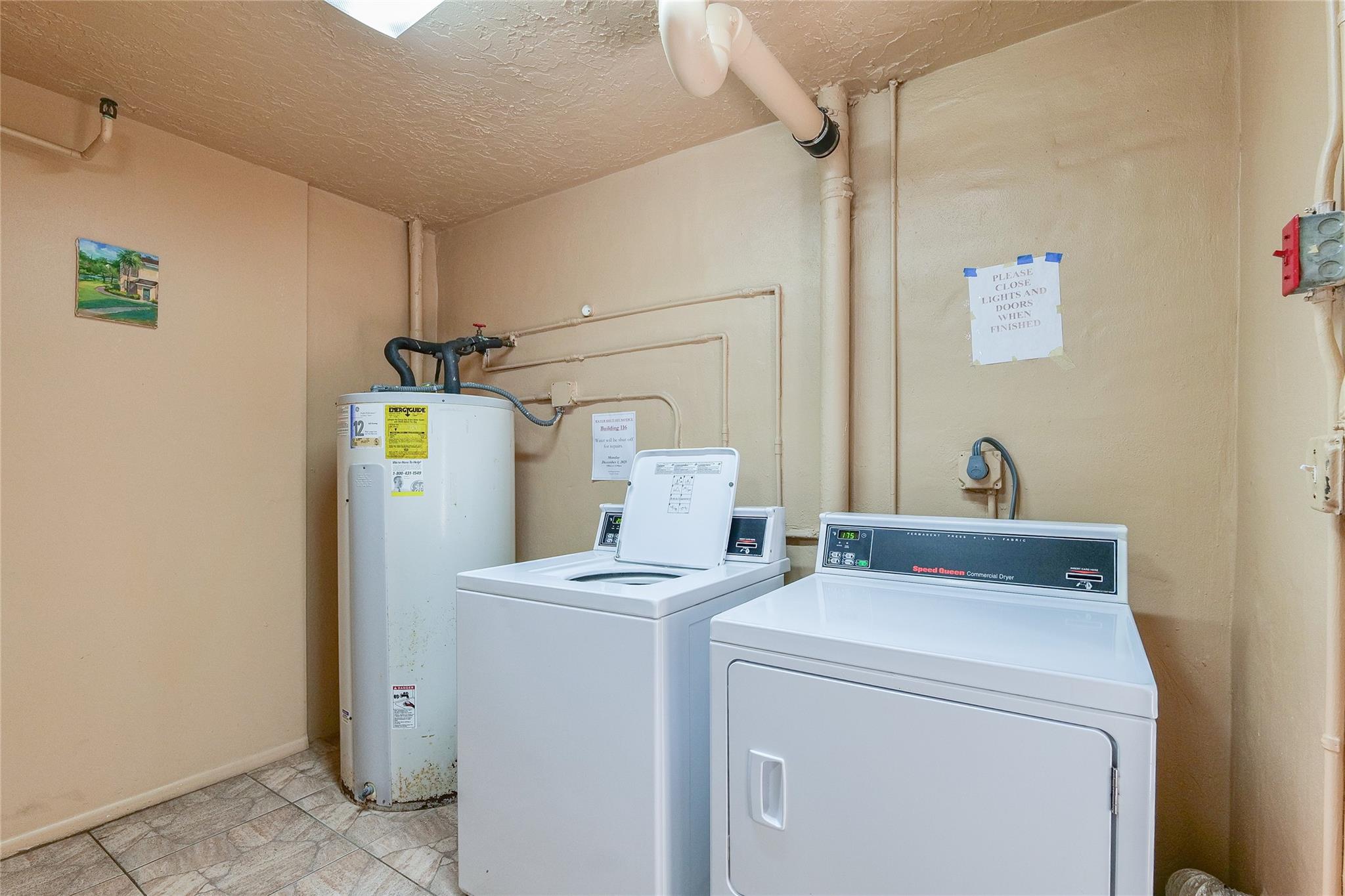 Sunrise Lakes - Residential