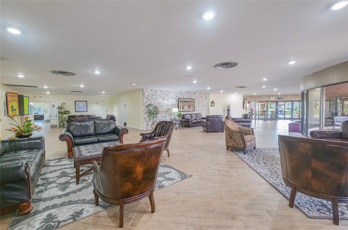 Sunrise Lakes - Residential