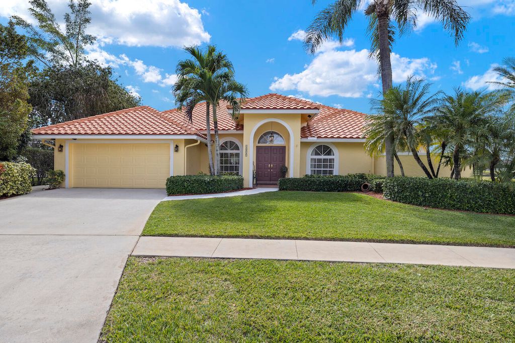 Photo of 1827 Primrose Lane, Wellington, FL 33414 (MLS # R10956886)