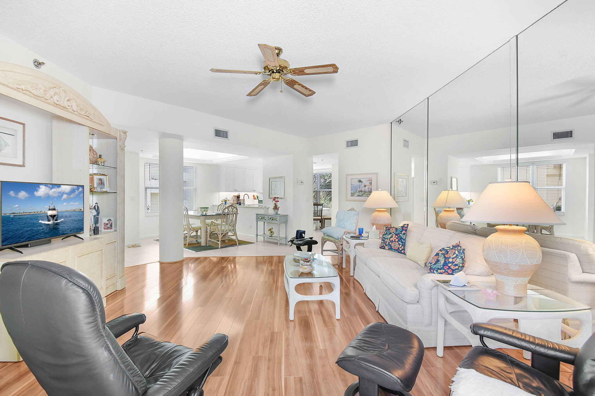 PLANTATION CLUB VILLAS CONDO - Residential