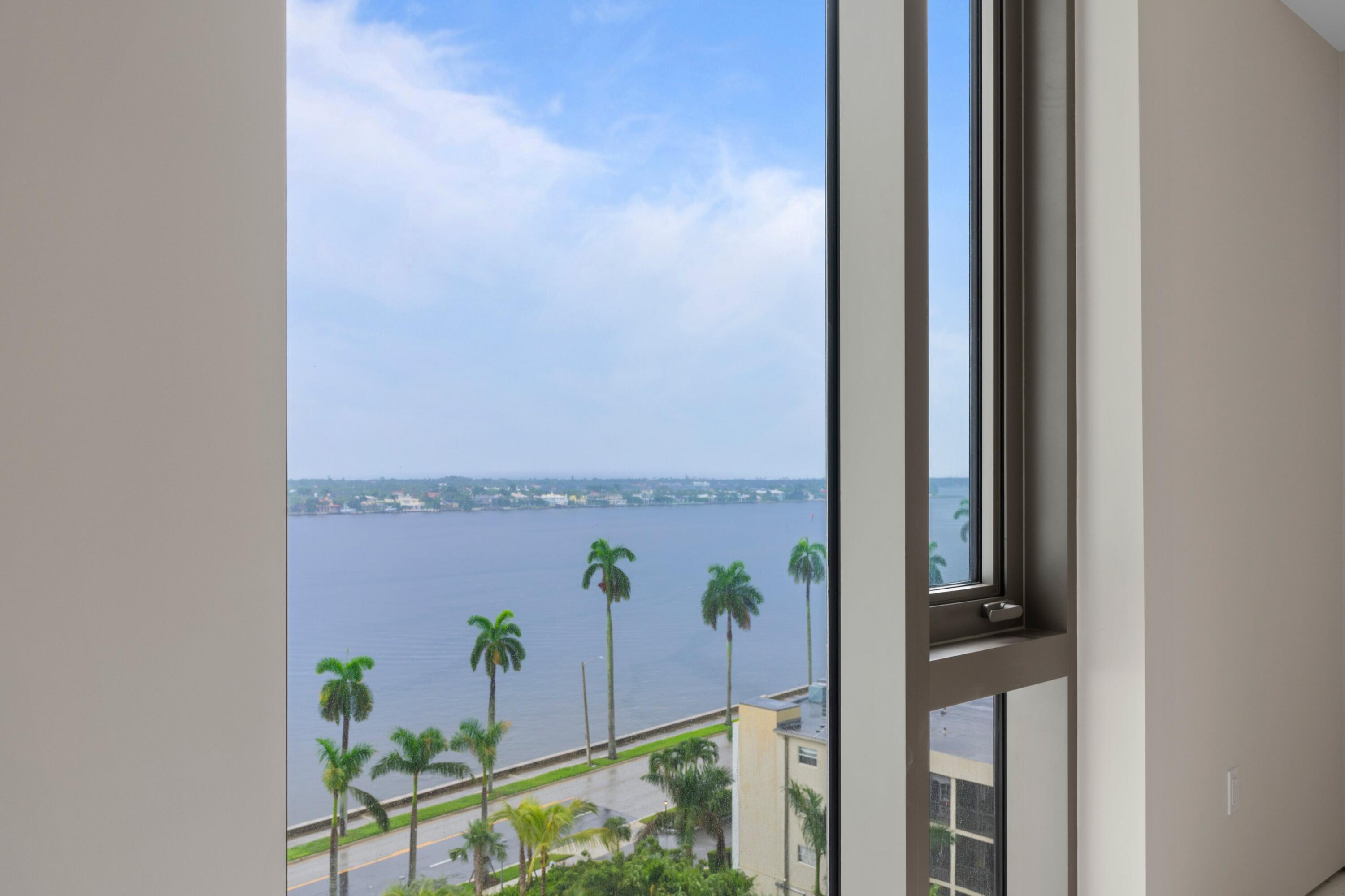 La Clara - Residential