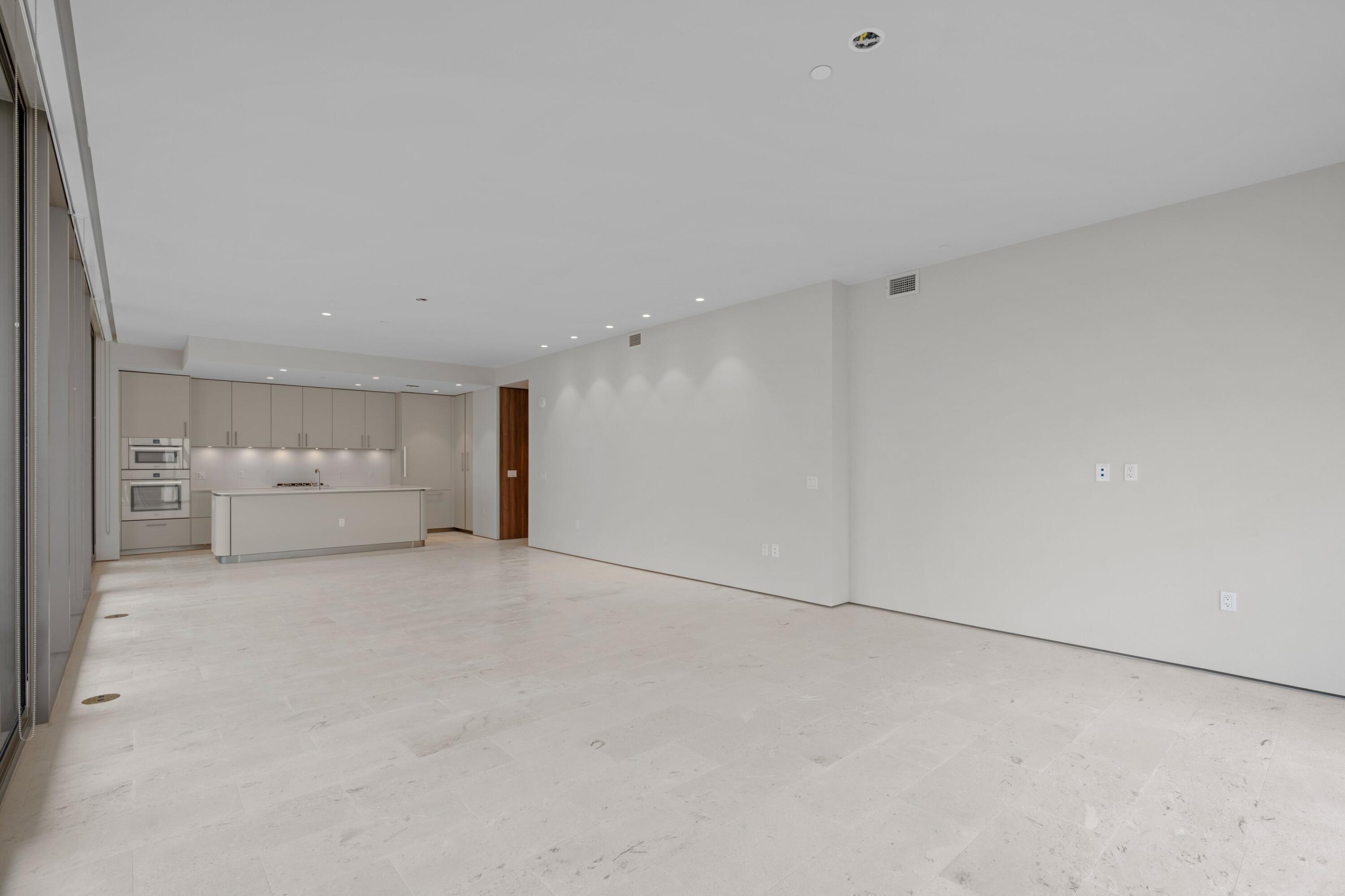 La Clara - Residential