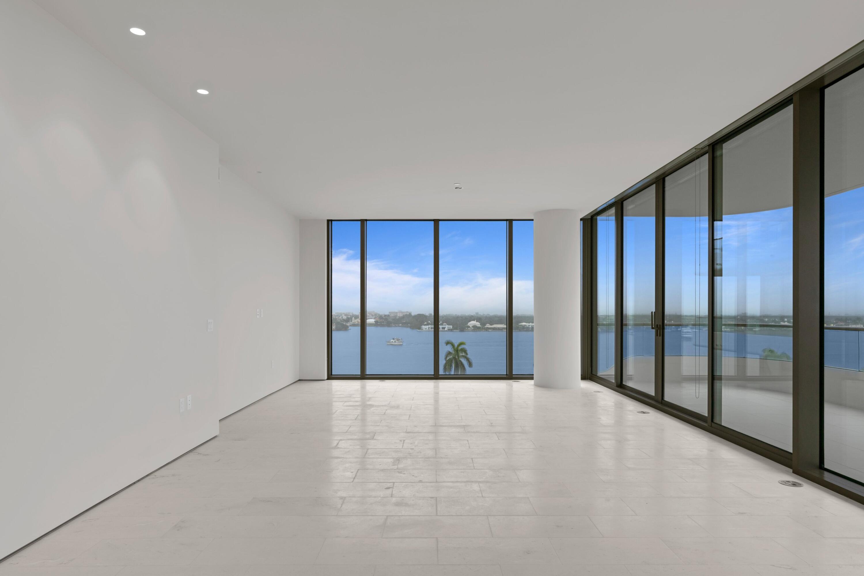 La Clara - Residential