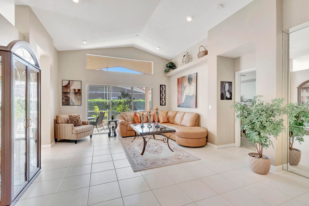 Photo of 7302 Toscane Court, Boynton Beach, FL 33437 (MLS # R10929662)