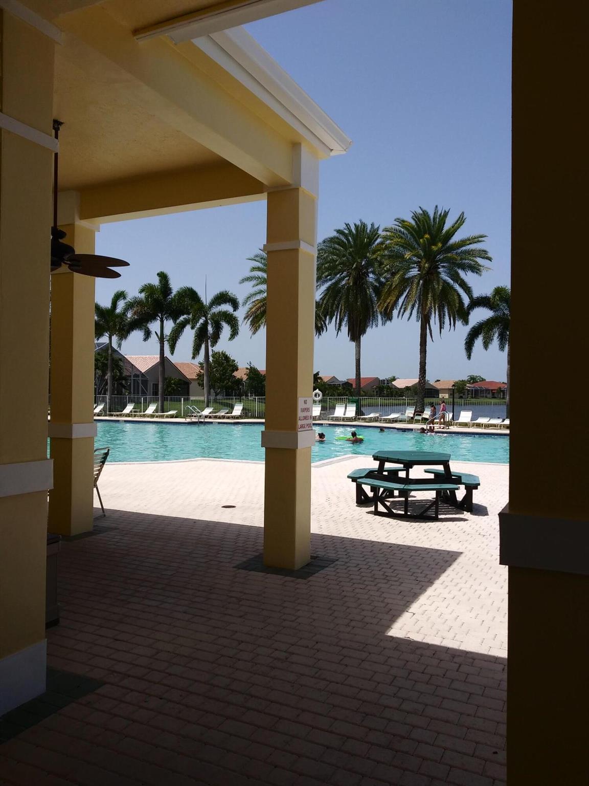 Magnolia Lakes - Residential